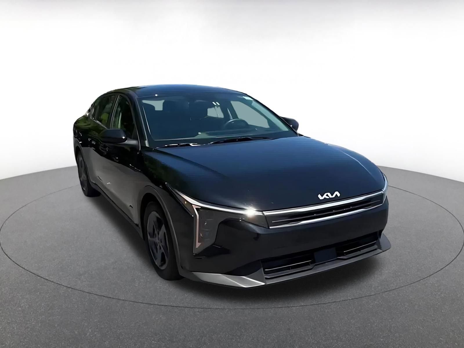Thumbnail: 2025 Kia K4 - 3