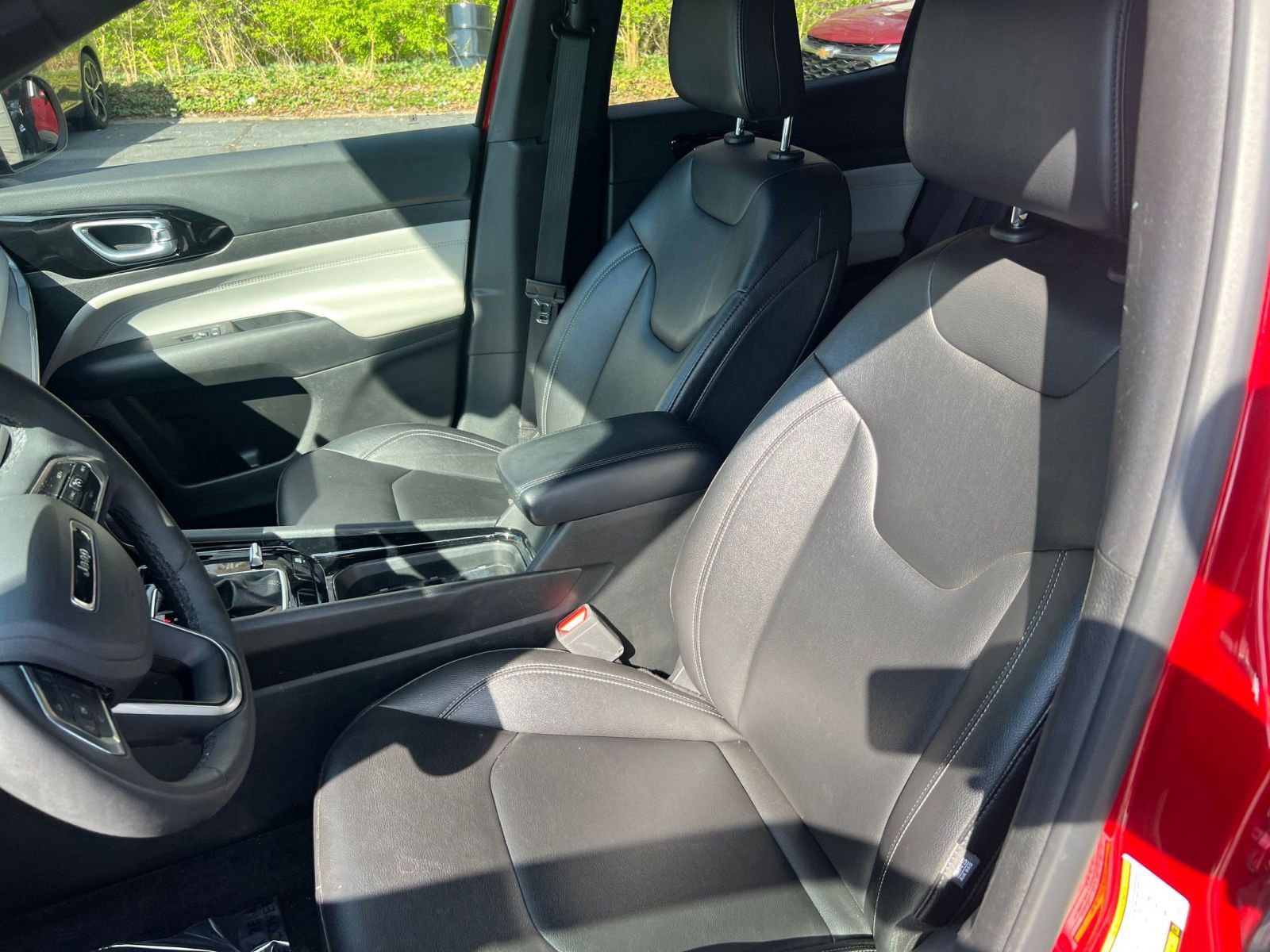 Thumbnail: 2025 Jeep Compass - 31