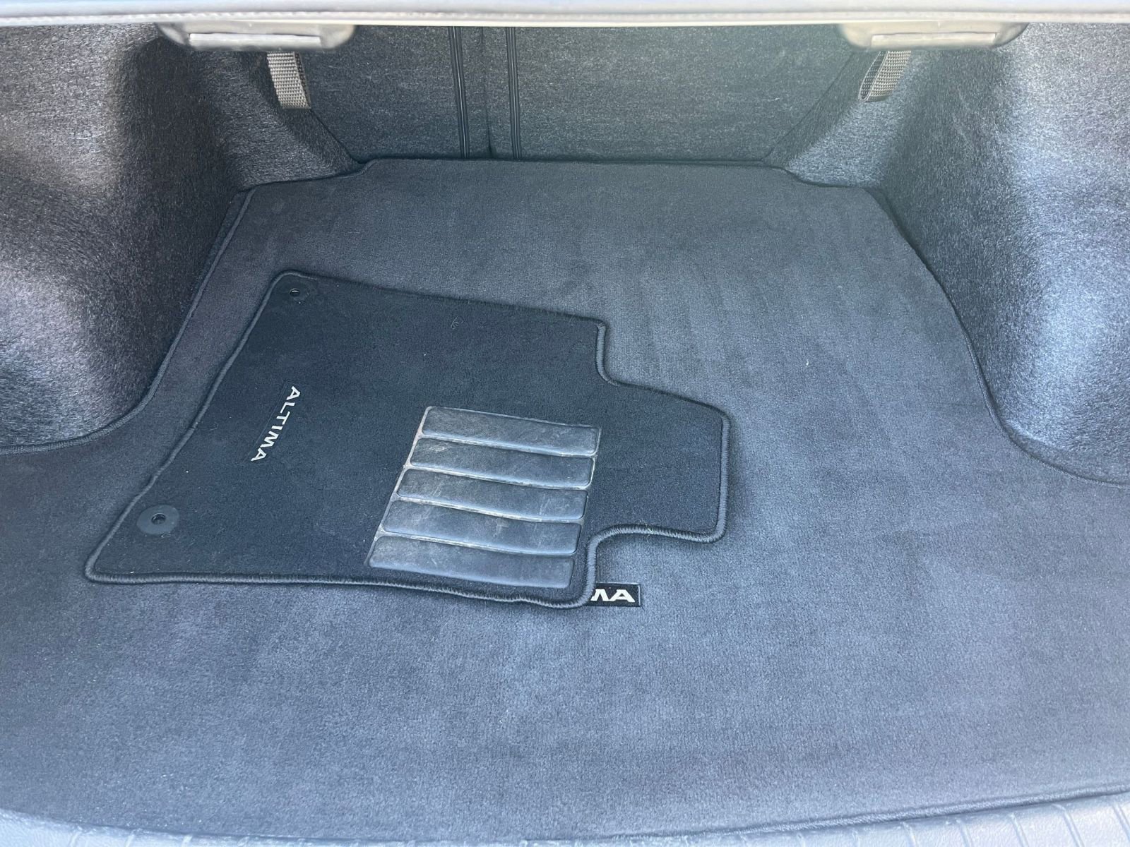 Thumbnail: 2025 Nissan Altima - 24