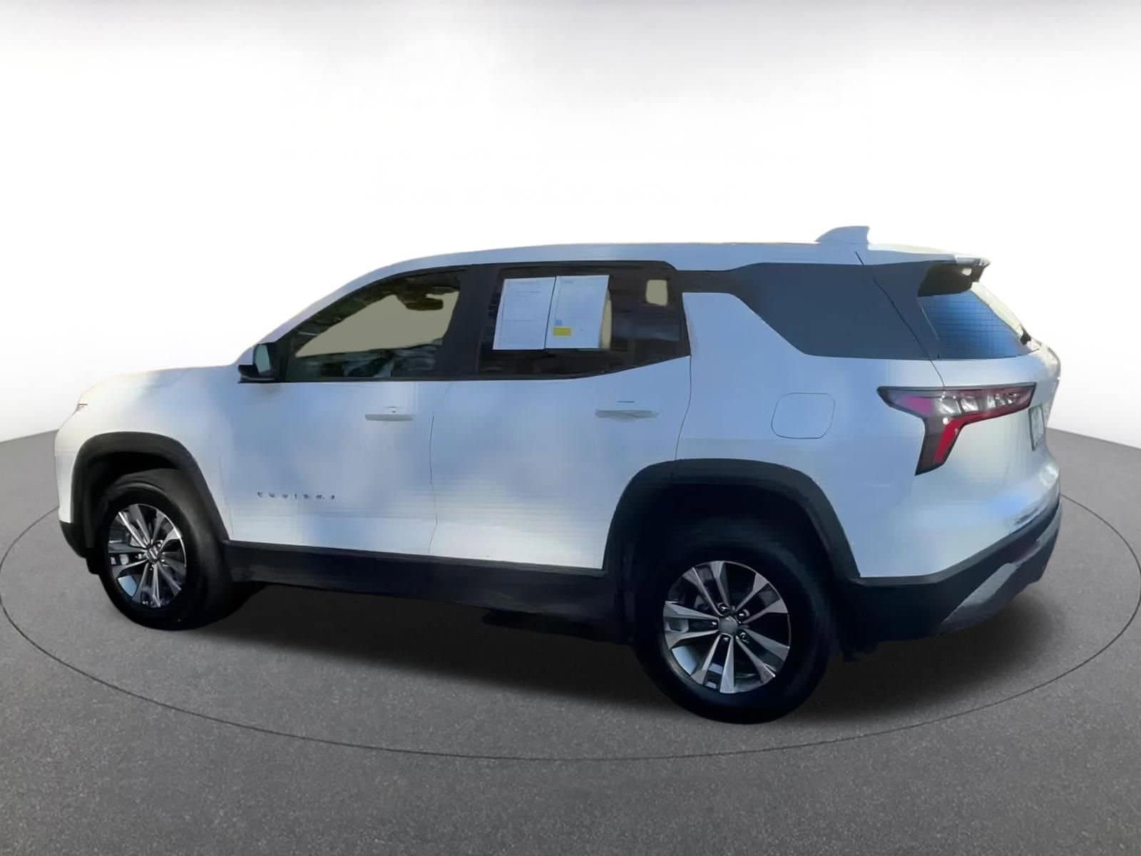 Thumbnail: 2025 Chevrolet Equinox - 10