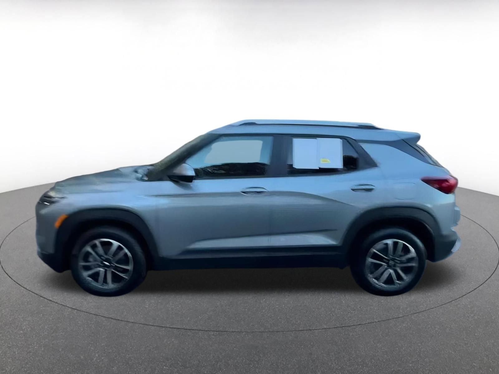 Thumbnail: 2025 Chevrolet TrailBlazer - 9