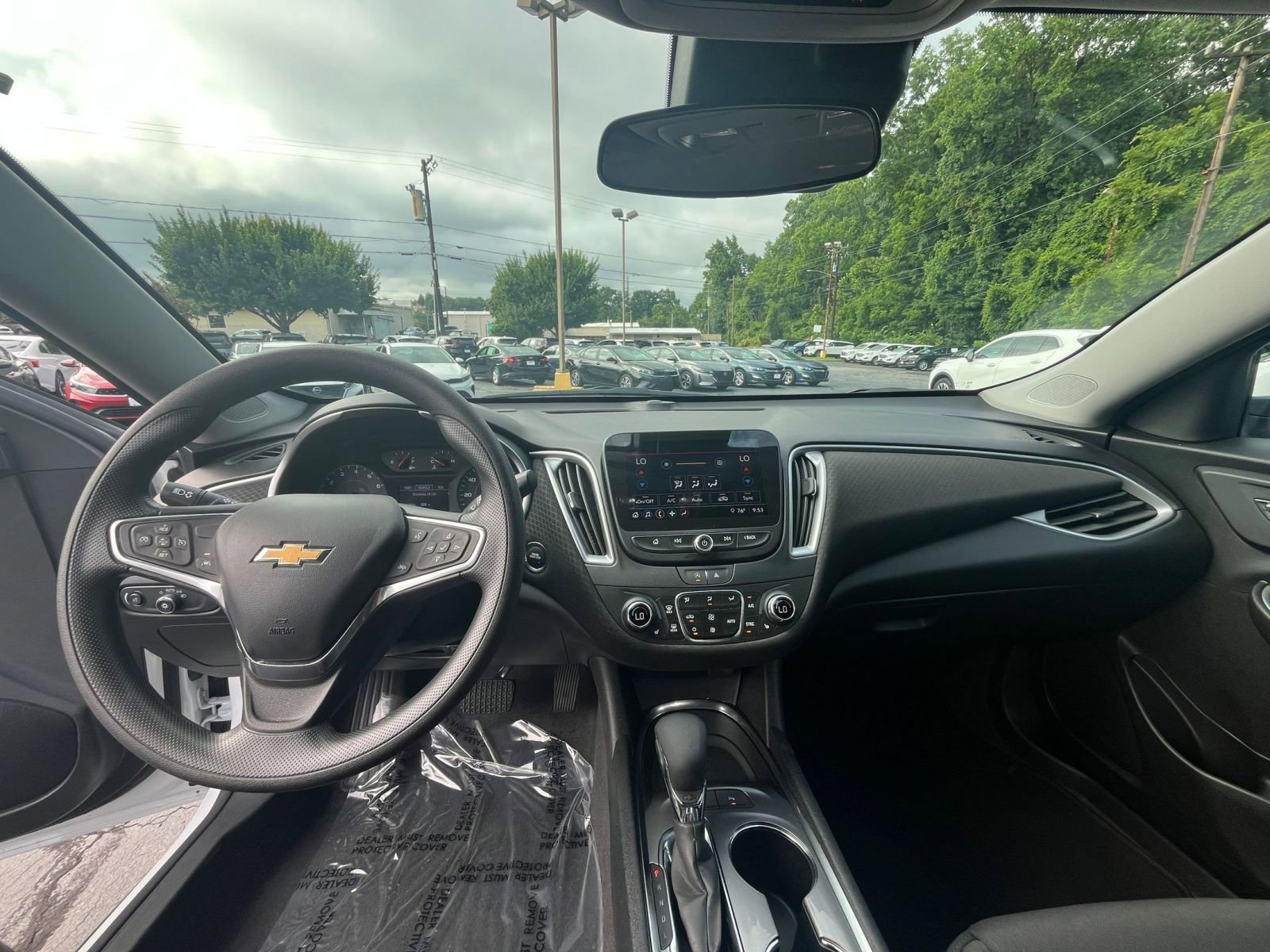 Thumbnail: 2024 Chevrolet Malibu - 27