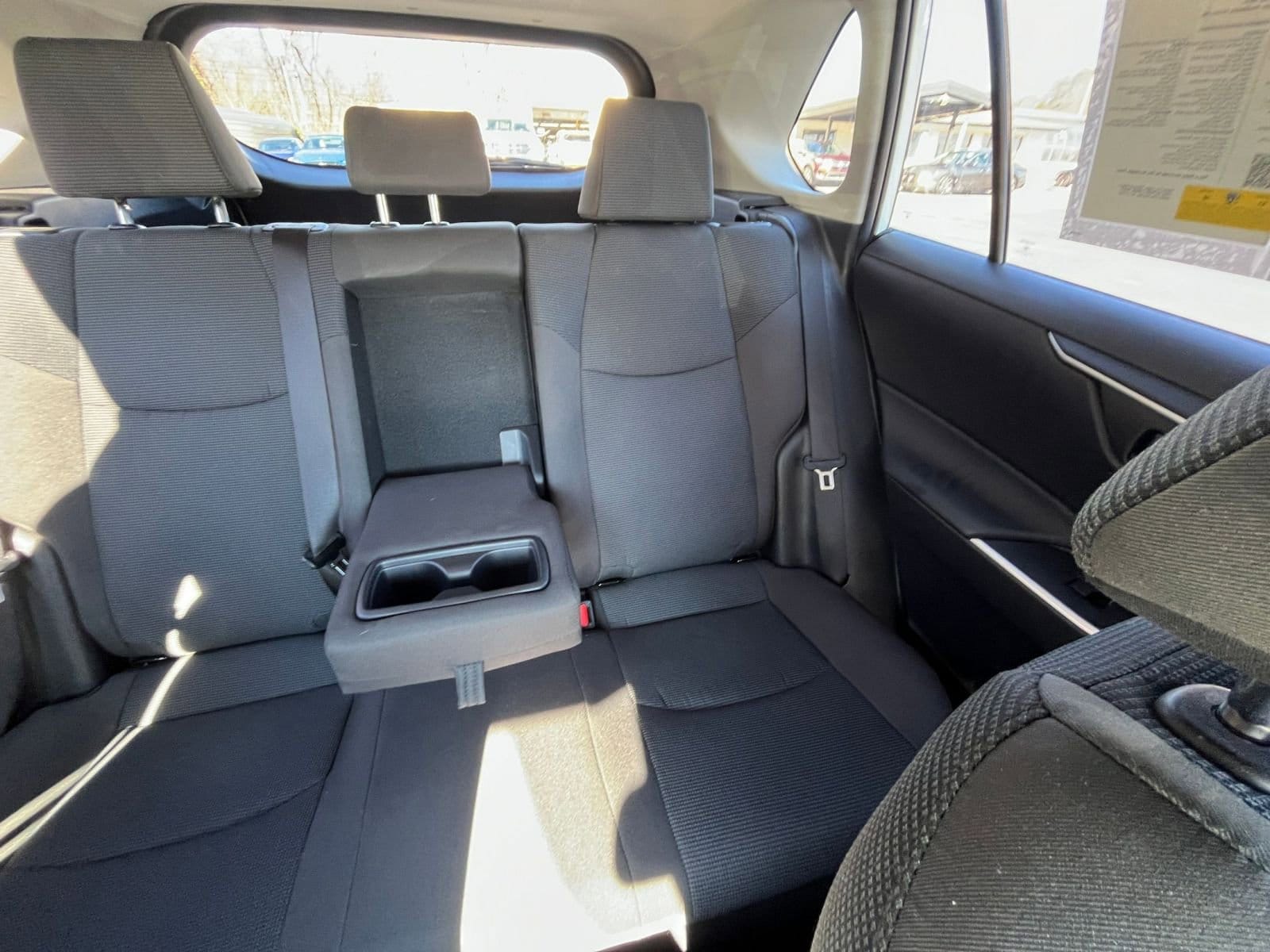 Thumbnail: 2025 Toyota RAV4 - 31