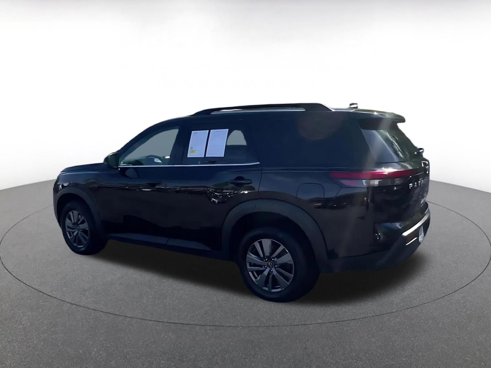 Thumbnail: 2025 Nissan Pathfinder - 10