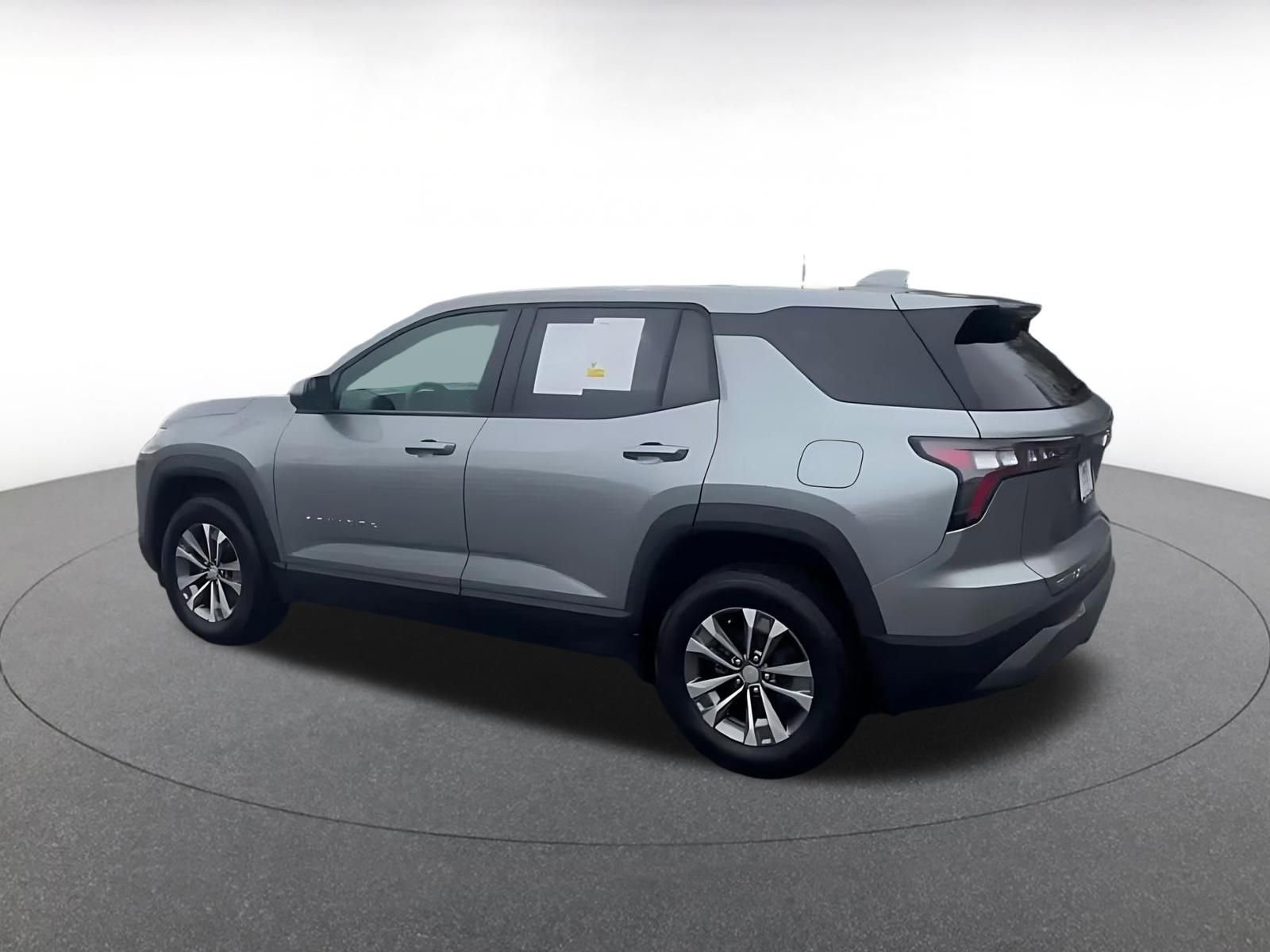 Thumbnail: 2025 Chevrolet Equinox - 10