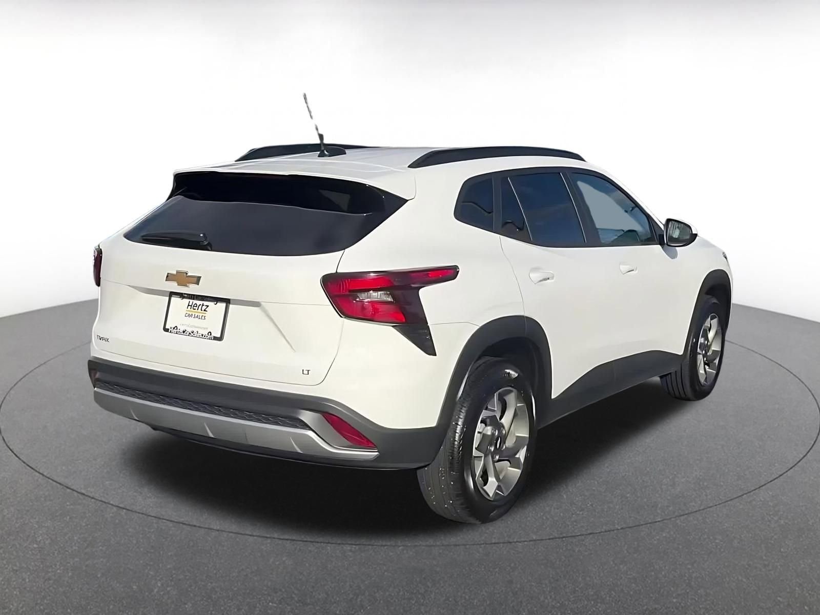 Thumbnail: 2025 Chevrolet Trax - 14