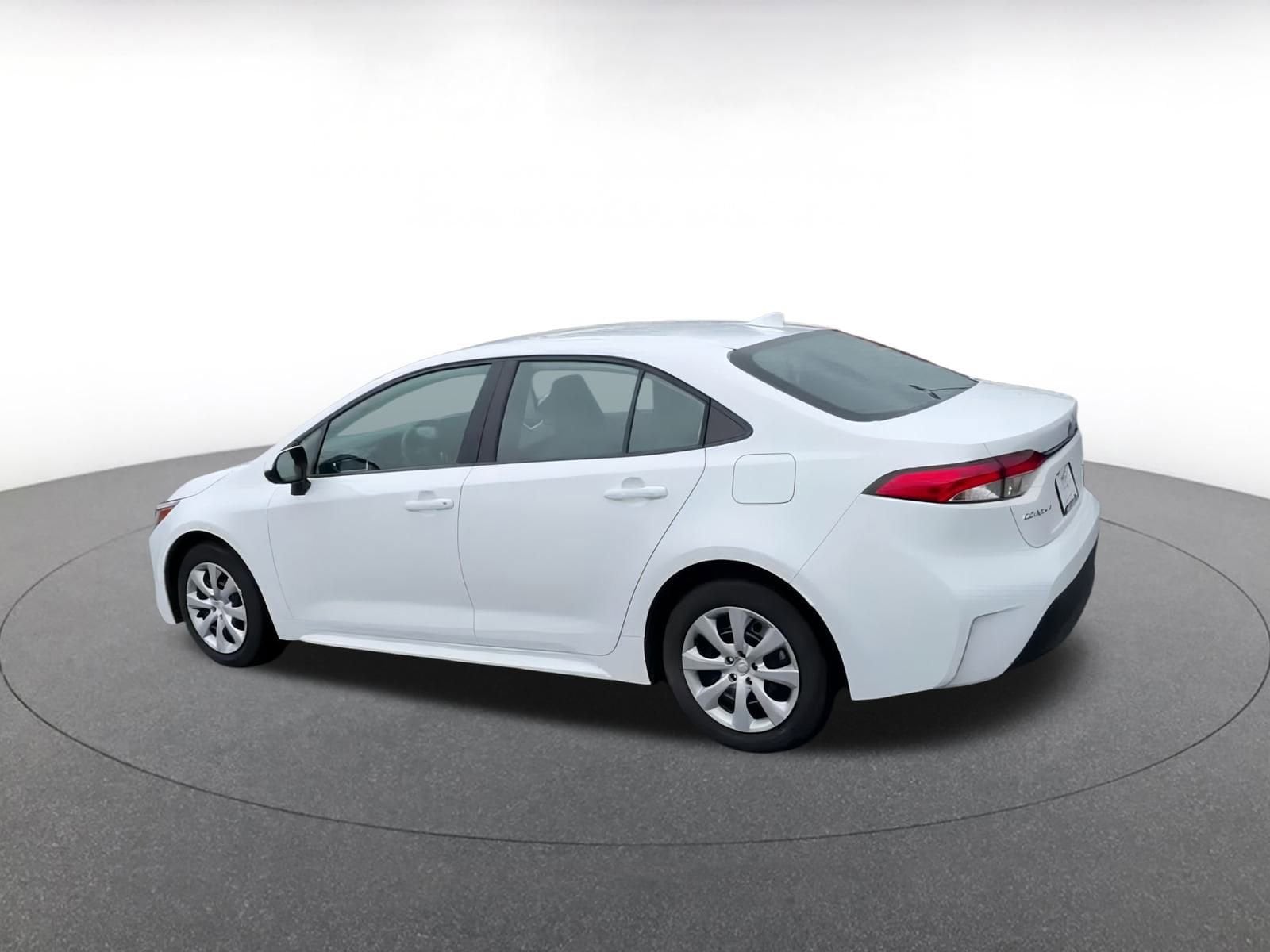 Thumbnail: 2024 Toyota Corolla - 10