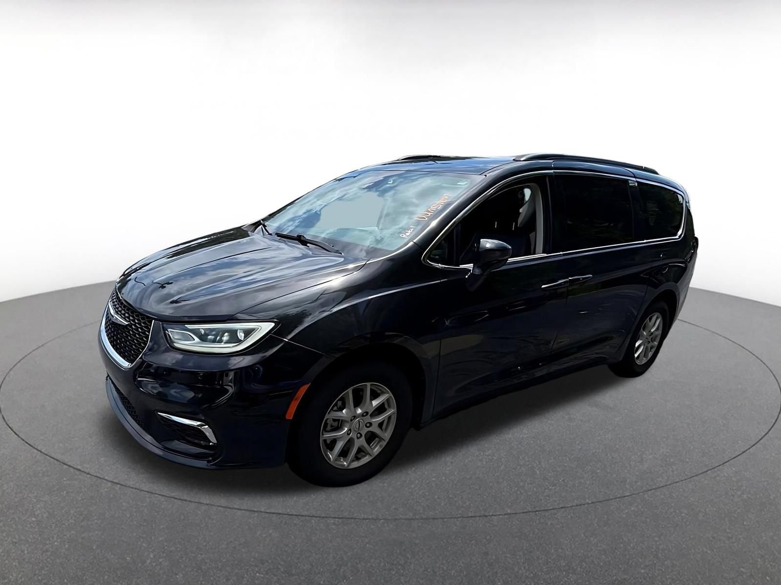 Thumbnail: 2024 Chrysler Pacifica - 4