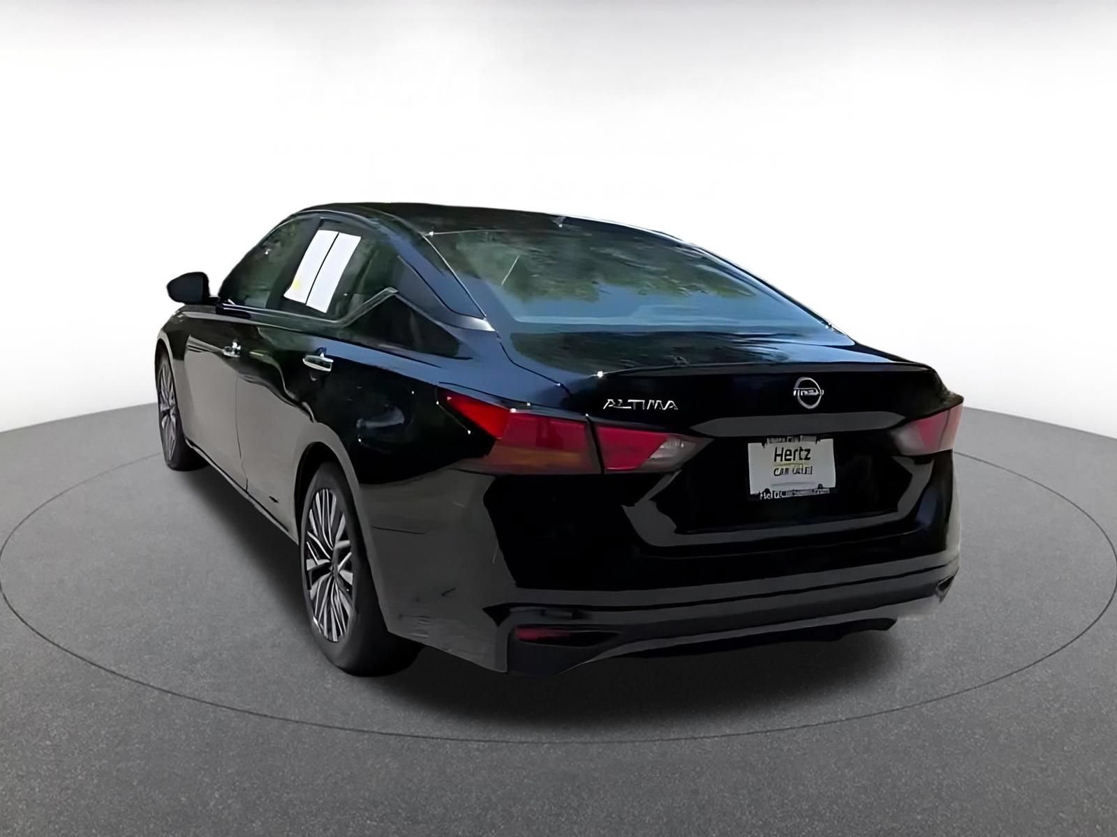 Thumbnail: 2025 Nissan Altima - 15