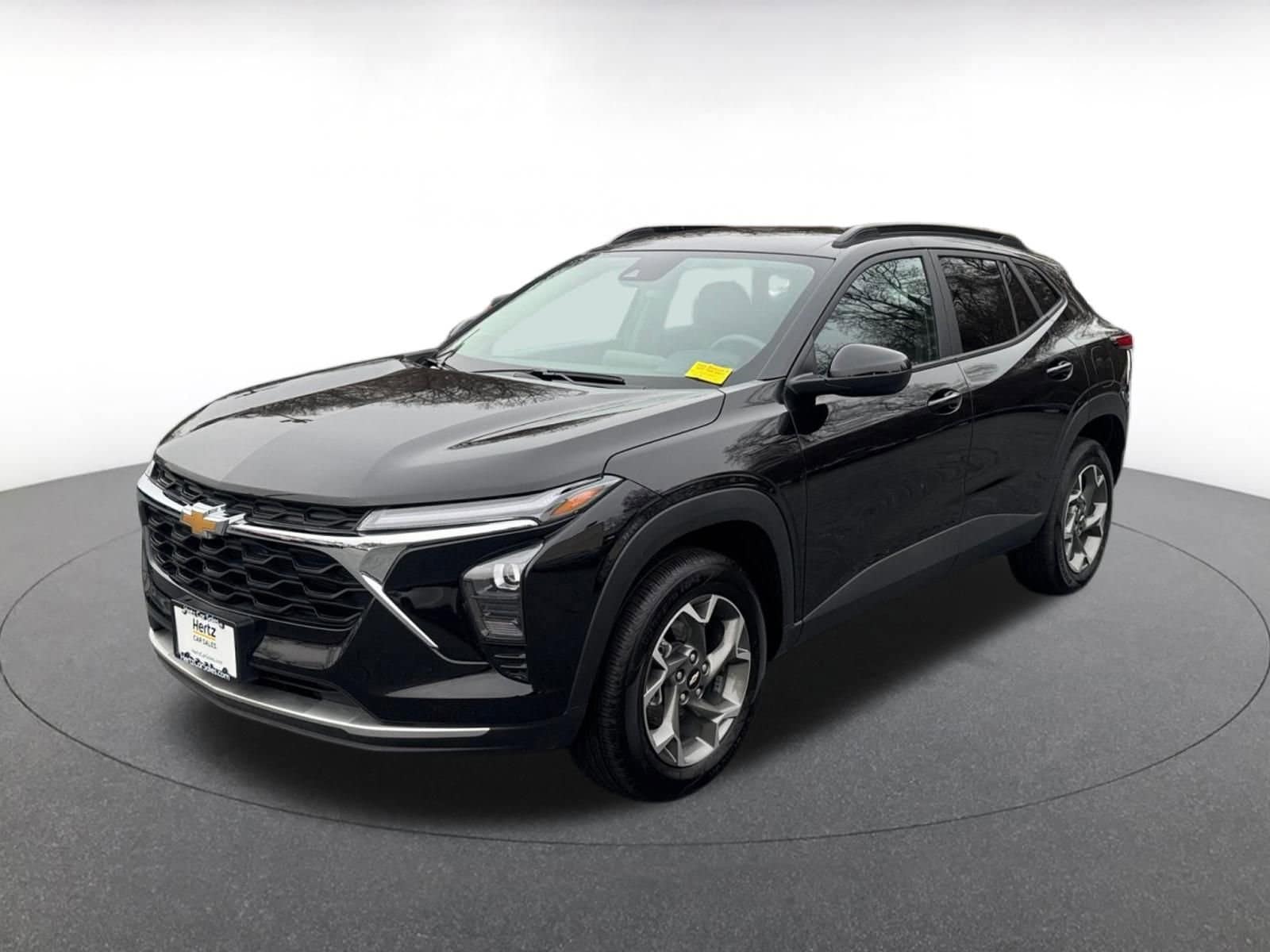 Thumbnail: 2025 Chevrolet Trax - 4