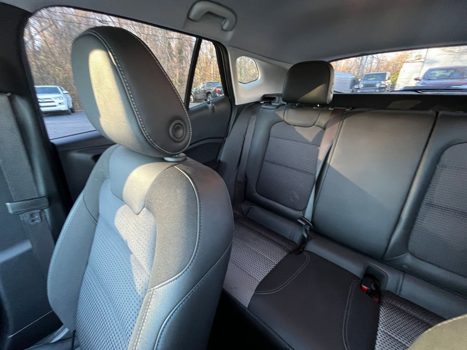 Thumbnail: 2025 Chevrolet Trax - 33