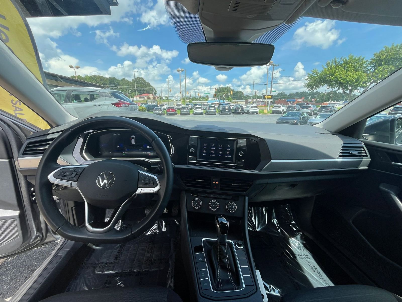 Thumbnail: 2024 Volkswagen Jetta - 29