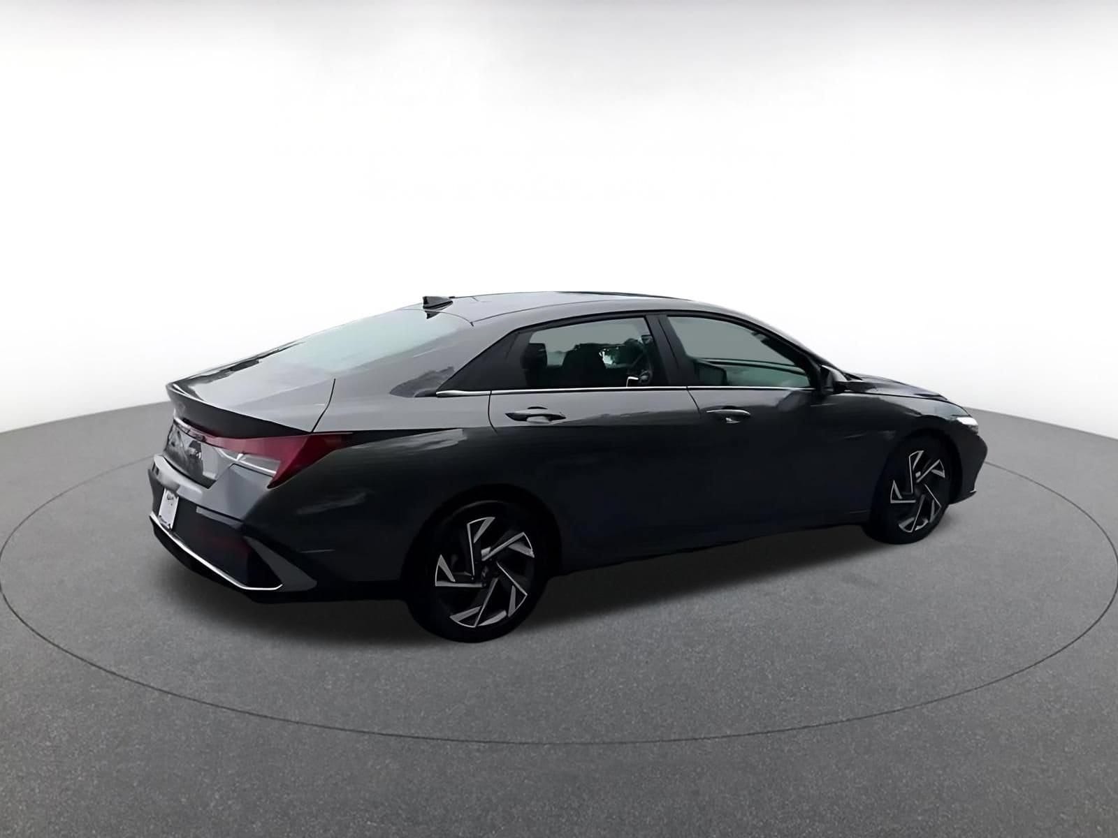 Thumbnail: 2025 Hyundai Elantra - 11