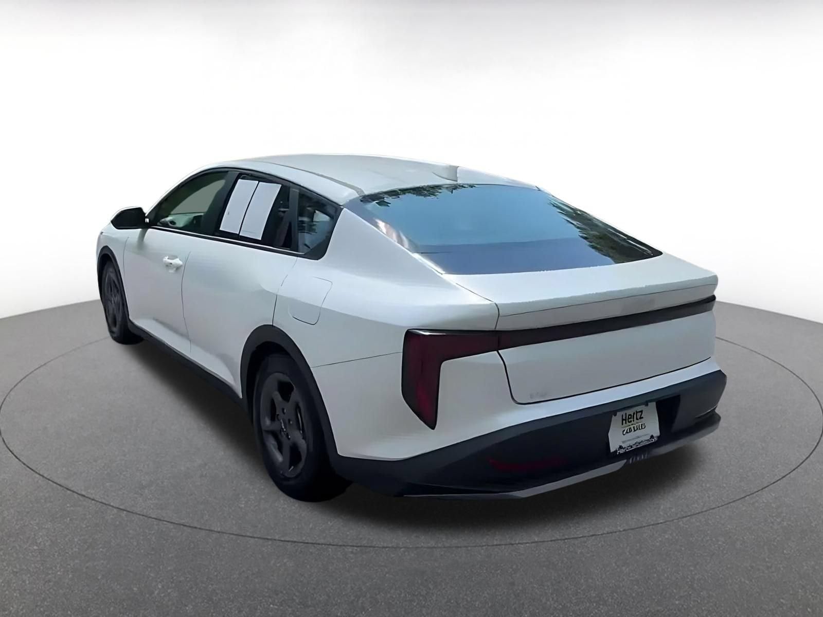 Thumbnail: 2026 Kia K4 - 10