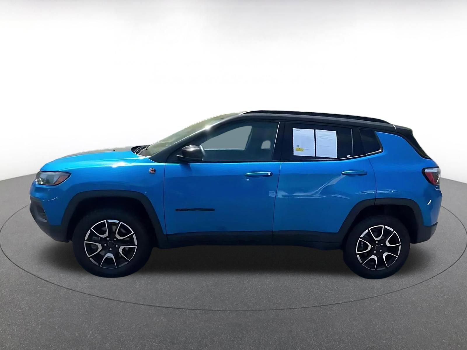 Thumbnail: 2025 Jeep Compass - 9
