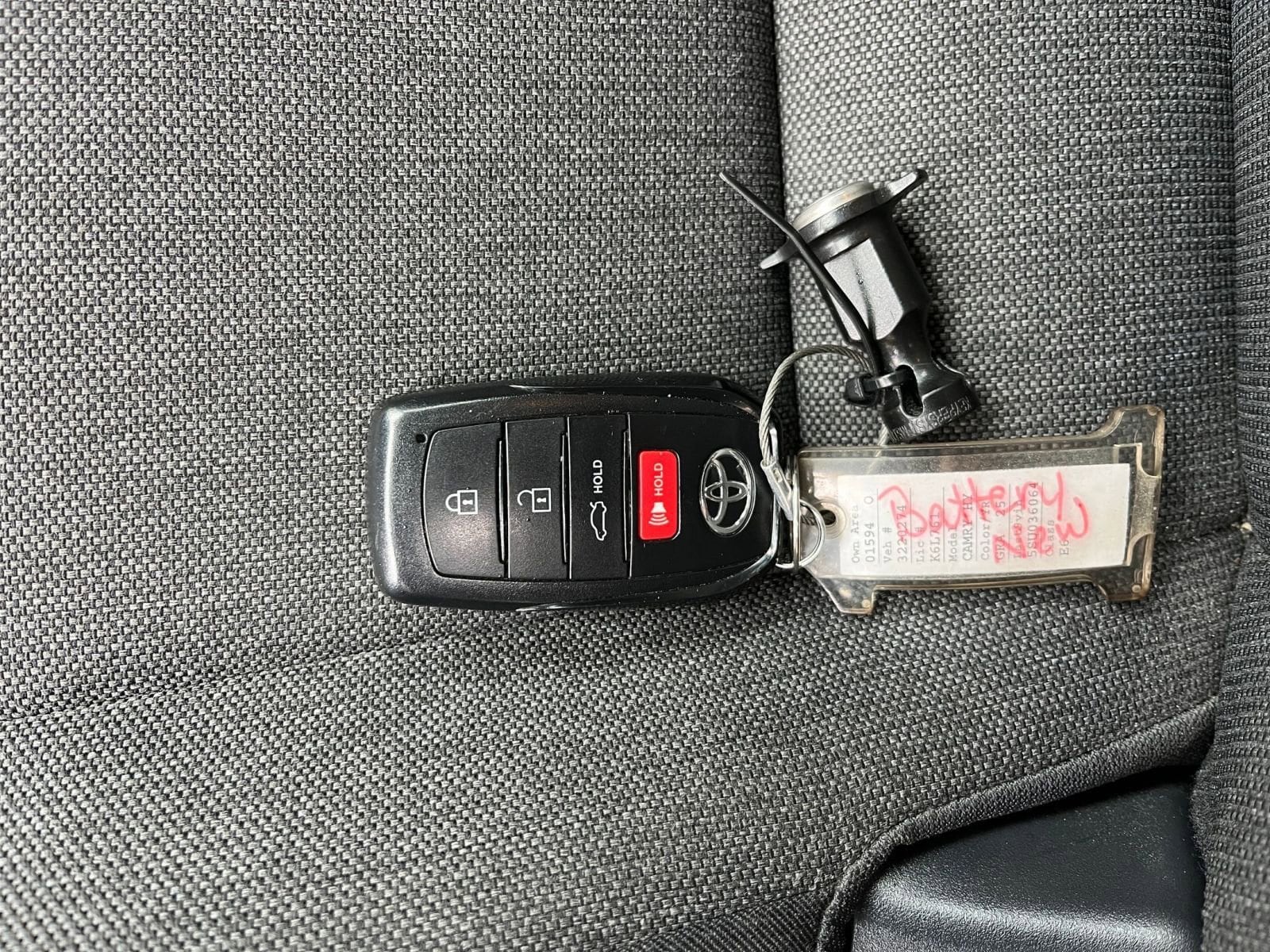 Thumbnail: 2025 Toyota Camry - 21