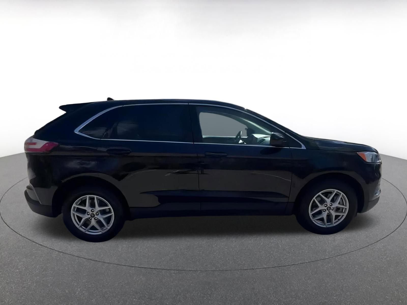 Thumbnail: 2024 Ford Edge - 16