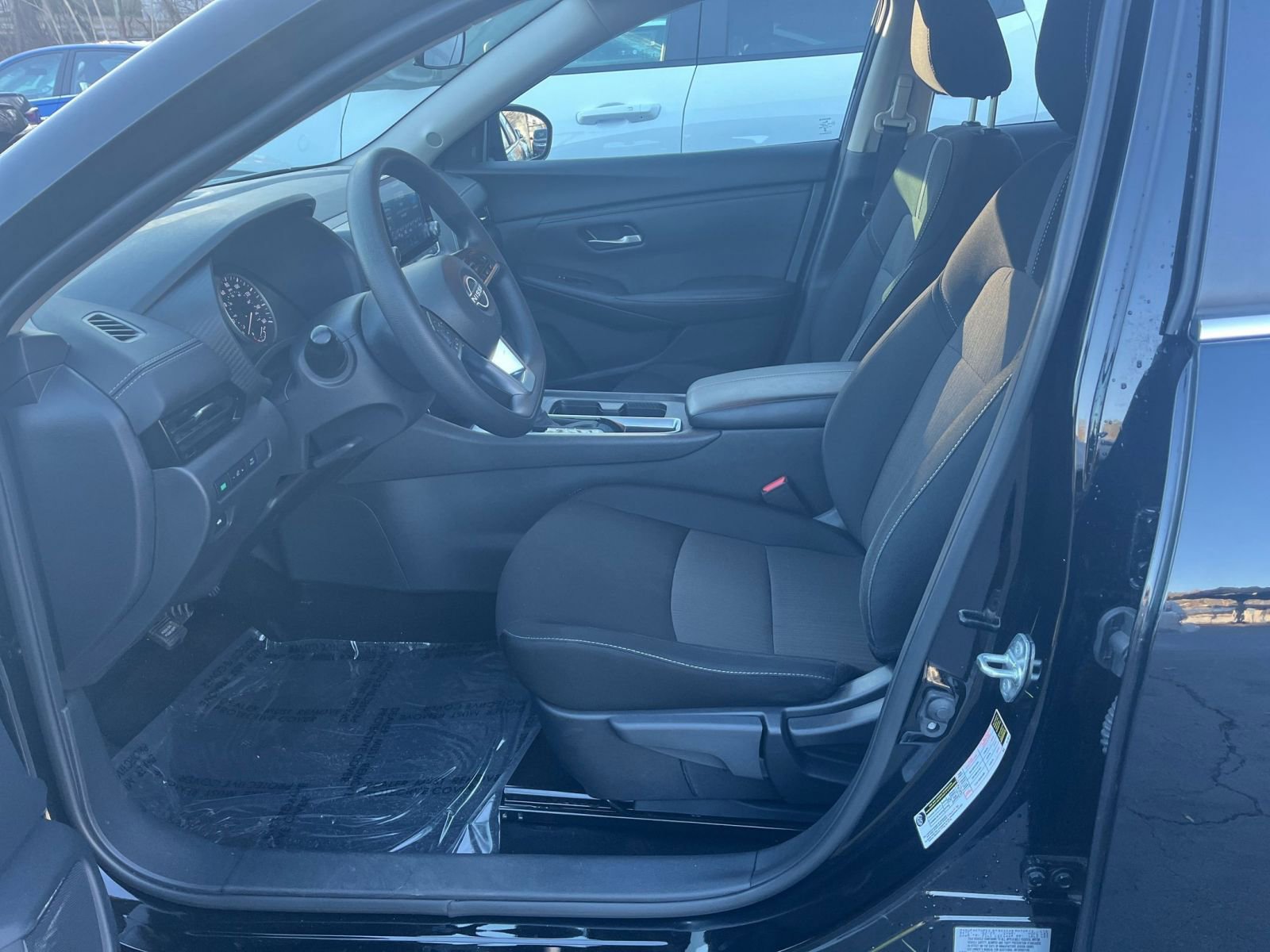 Thumbnail: 2025 Nissan Sentra - 21