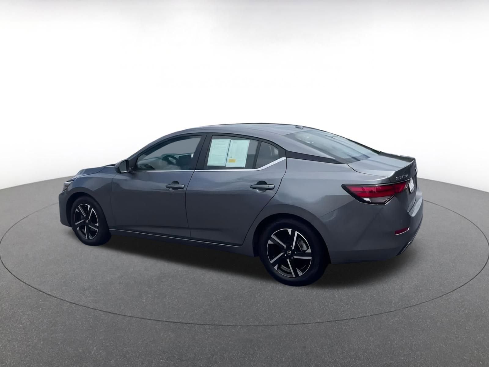 Thumbnail: 2024 Nissan Sentra - 10