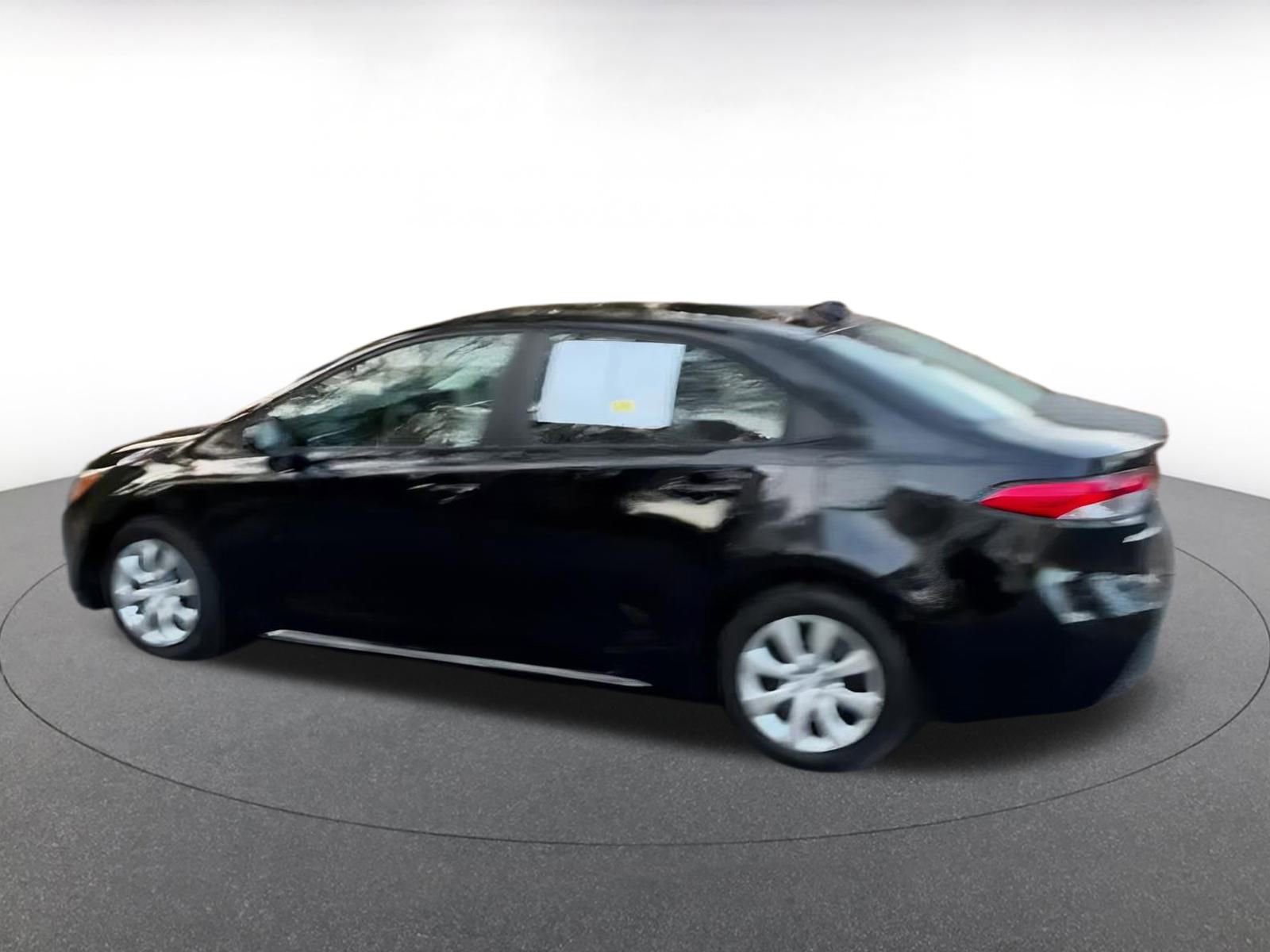 Thumbnail: 2025 Toyota Corolla - 16