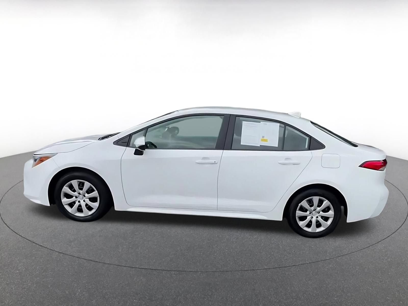 Thumbnail: 2025 Toyota Corolla - 9