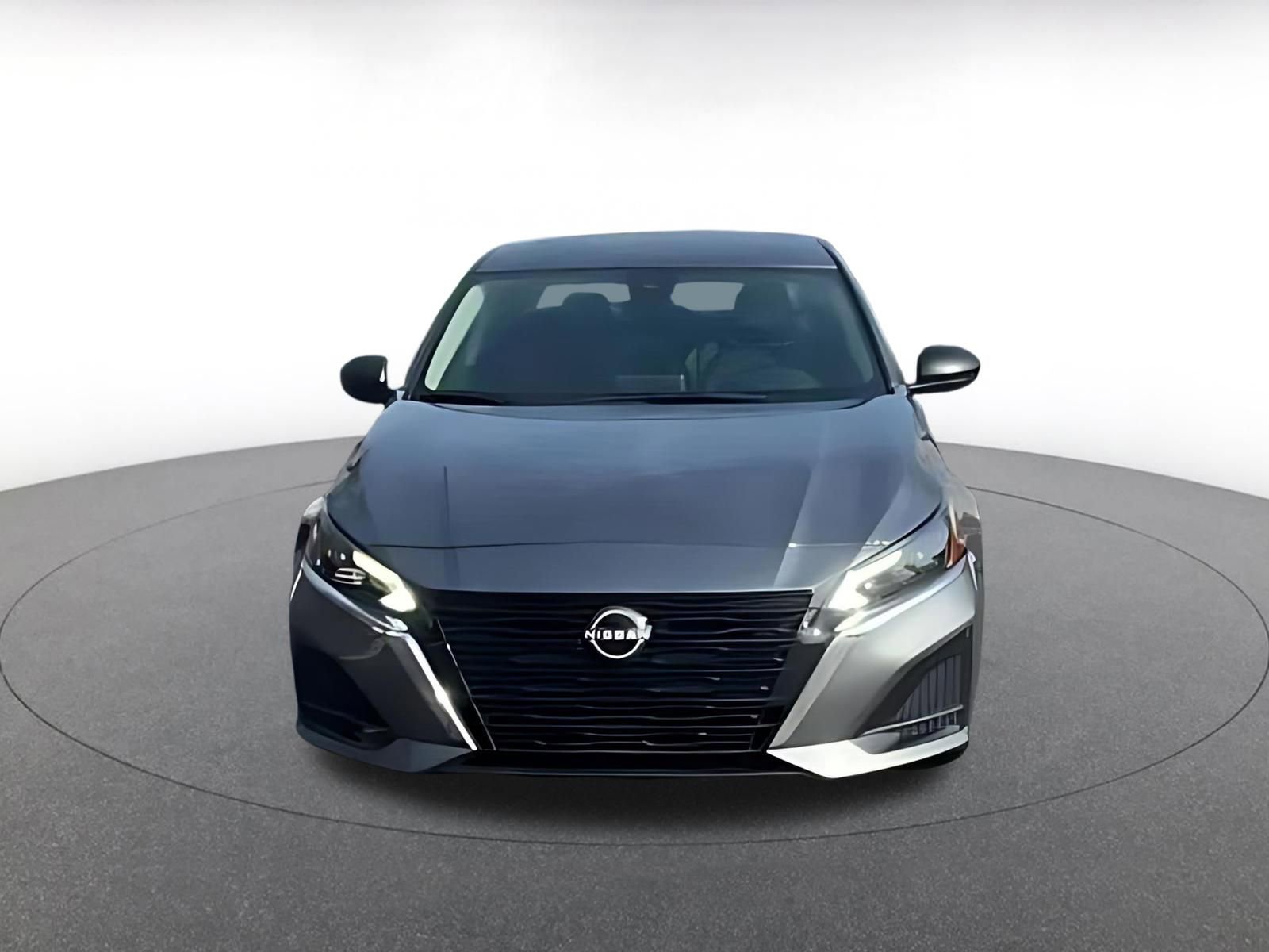 Thumbnail: 2025 Nissan Altima - 4