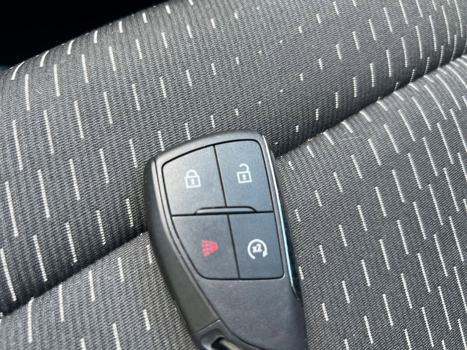 Thumbnail: 2025 Chevrolet Equinox - 18