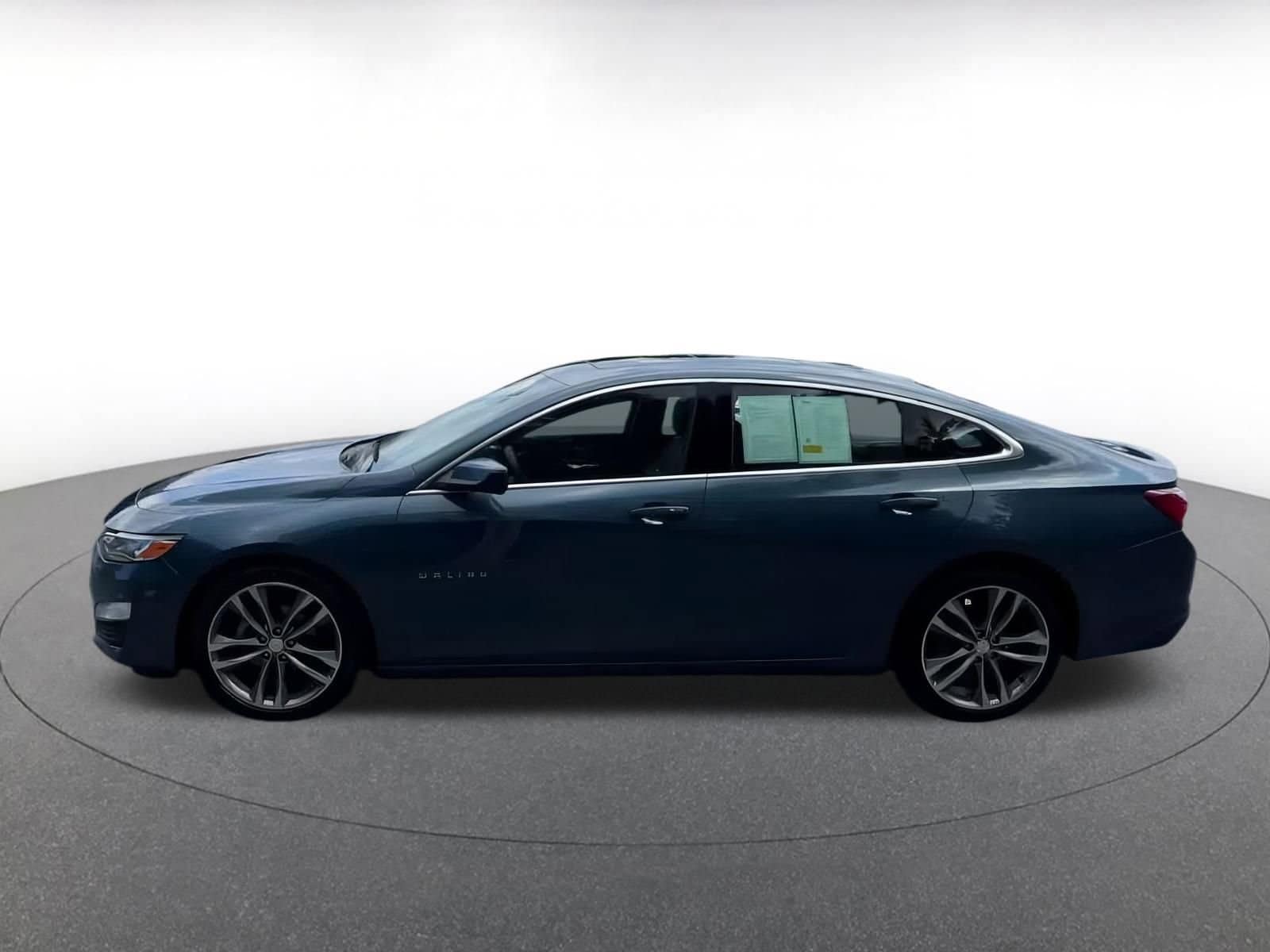 Thumbnail: 2024 Chevrolet Malibu - 8