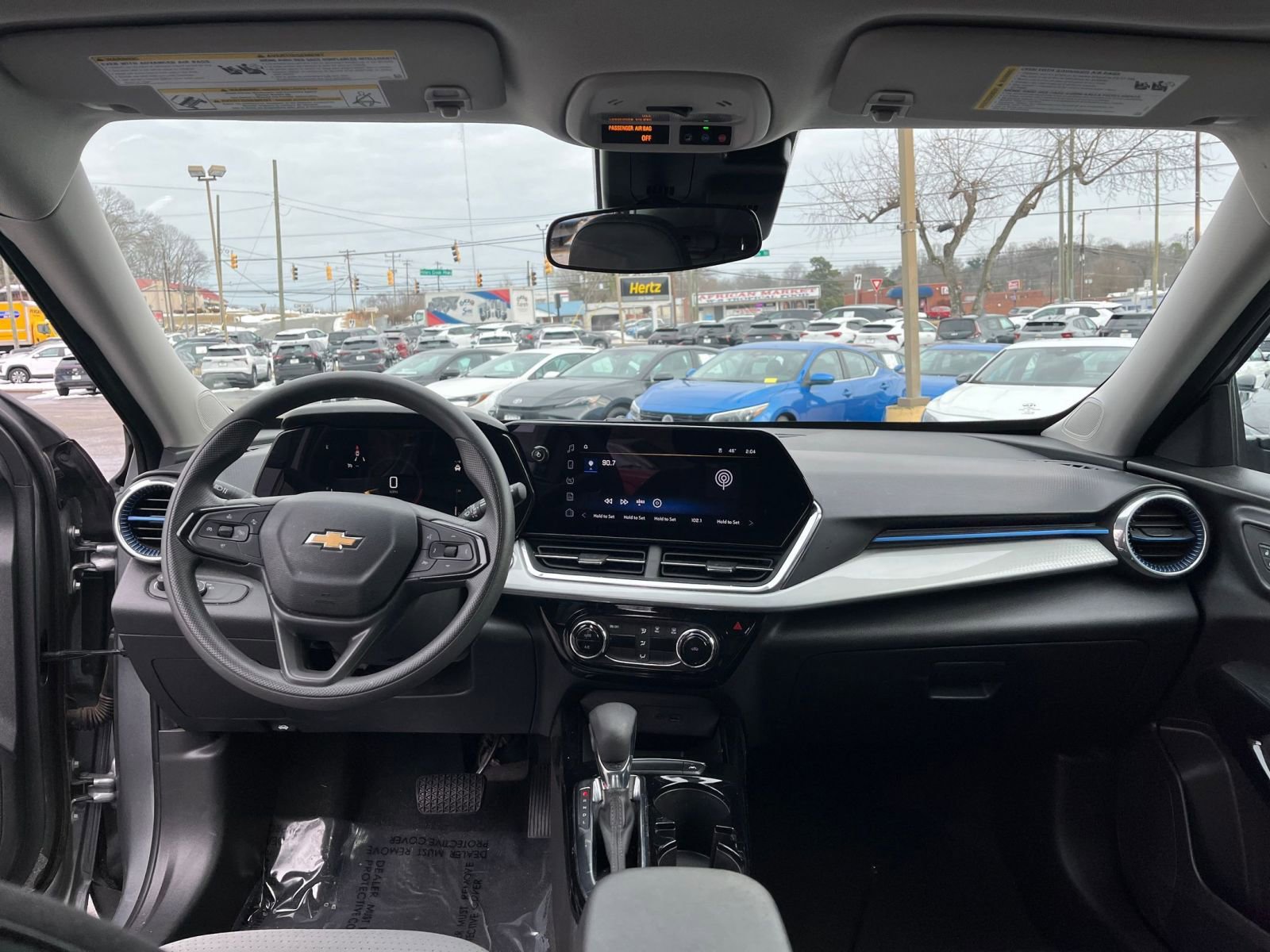 Thumbnail: 2025 Chevrolet Trax - 28