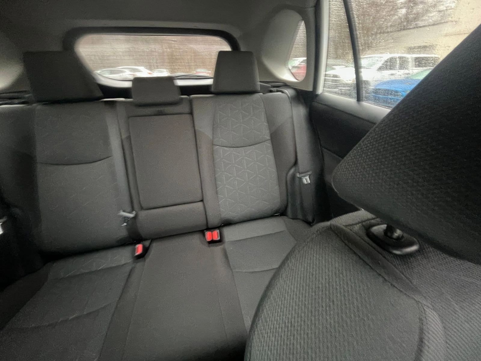 Thumbnail: 2025 Toyota RAV4 - 32