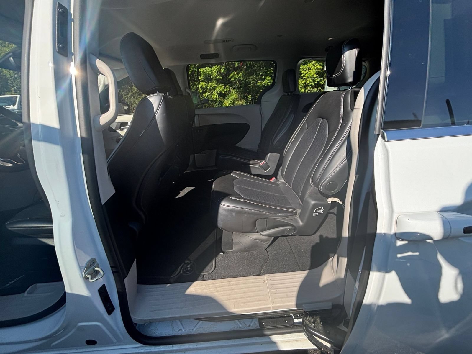 Thumbnail: 2024 Chrysler Pacifica - 24