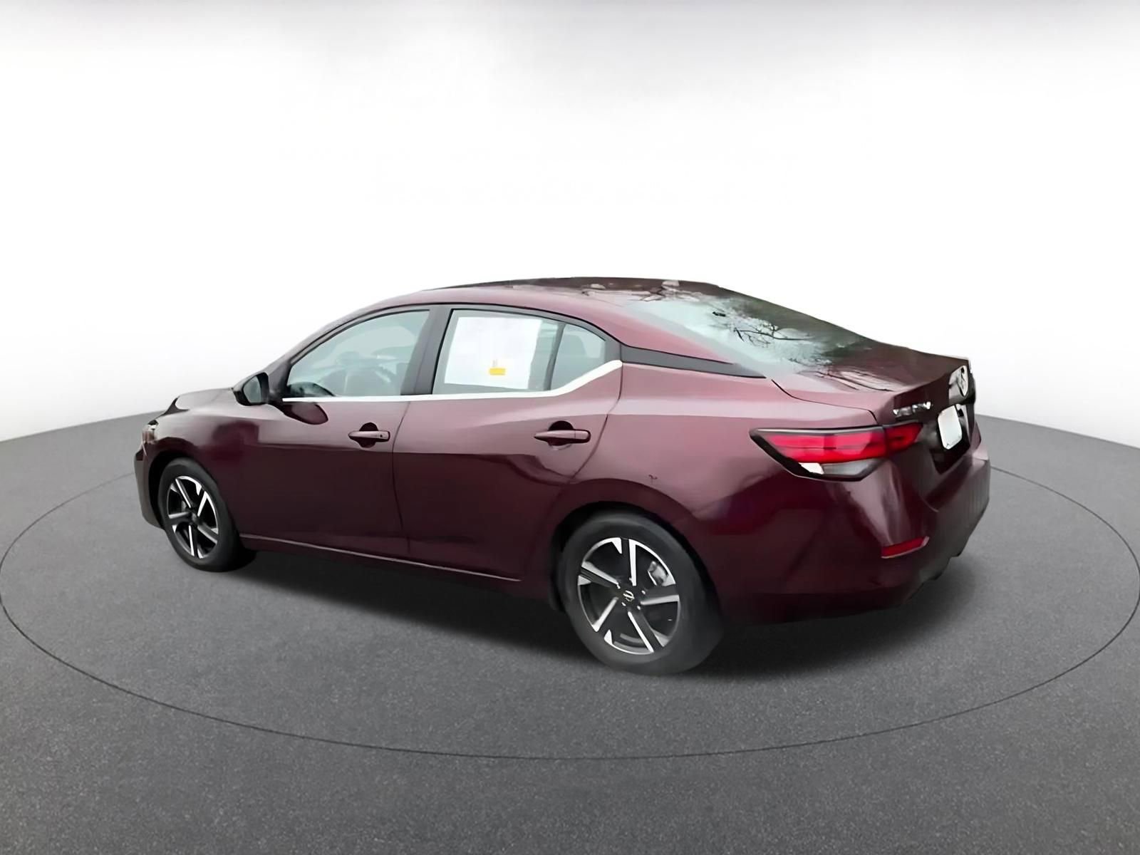 Thumbnail: 2025 Nissan Sentra - 9