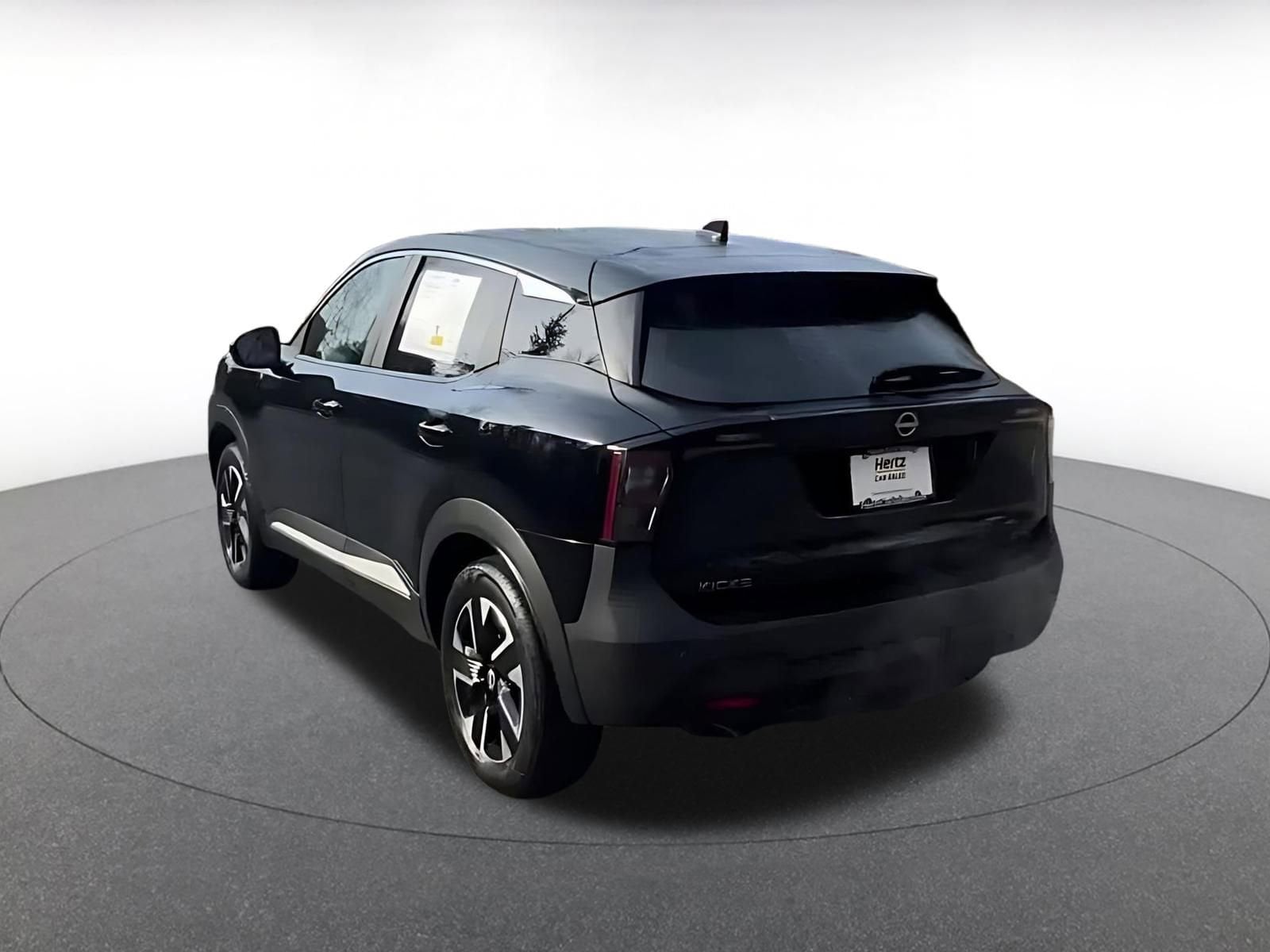 Thumbnail: 2025 Nissan Kicks - 11