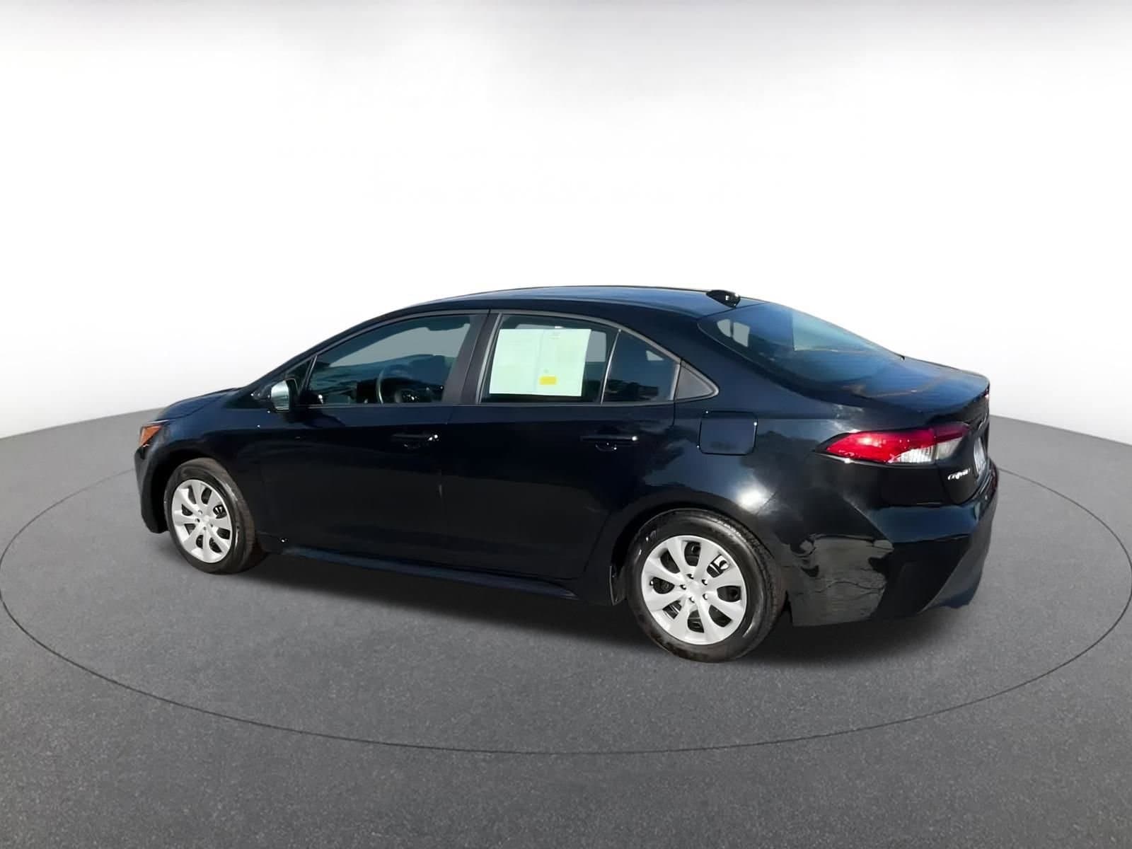 Thumbnail: 2024 Toyota Corolla - 8
