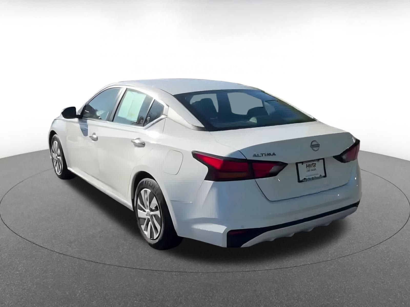 Thumbnail: 2024 Nissan Altima - 10