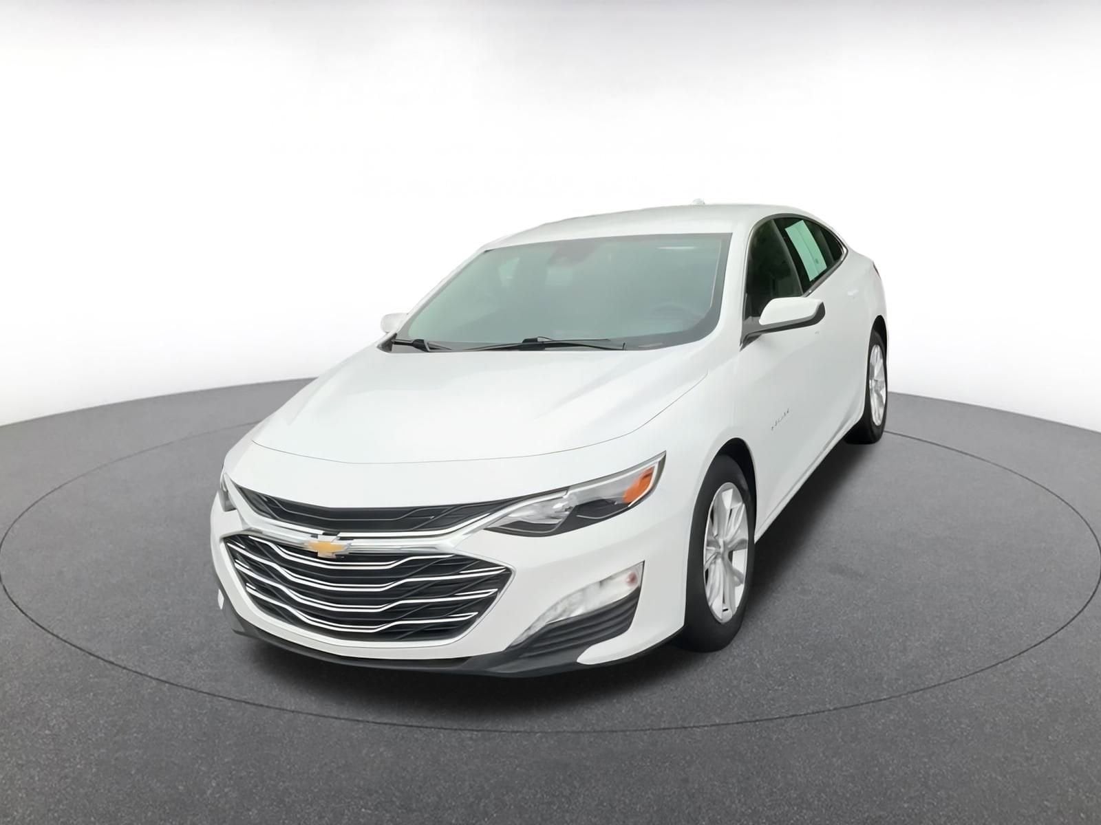 Thumbnail: 2024 Chevrolet Malibu - 6