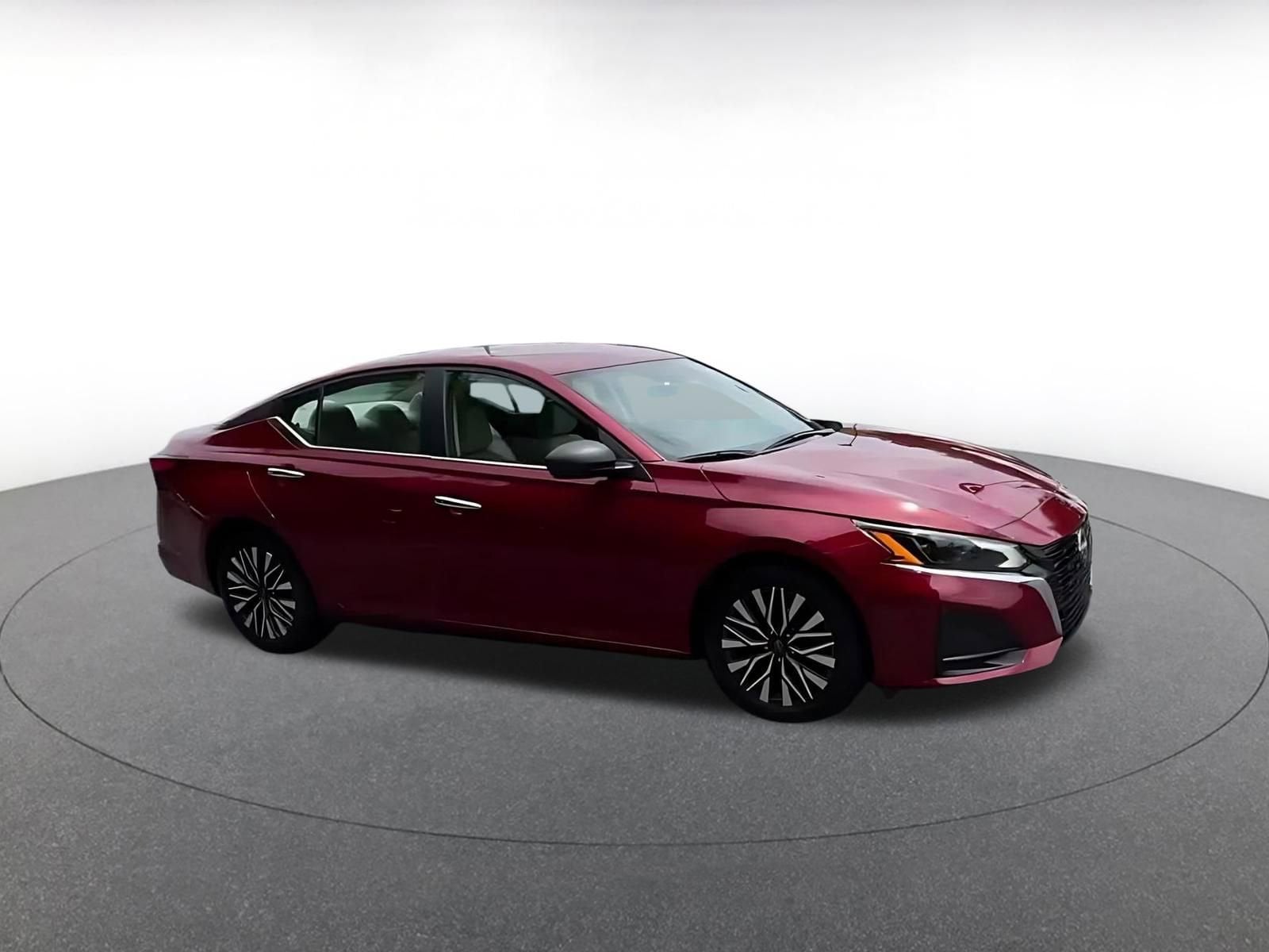Thumbnail: 2025 Nissan Altima - 2