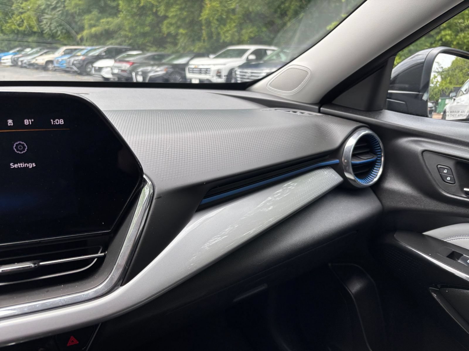 Thumbnail: 2025 Chevrolet Trax - 25