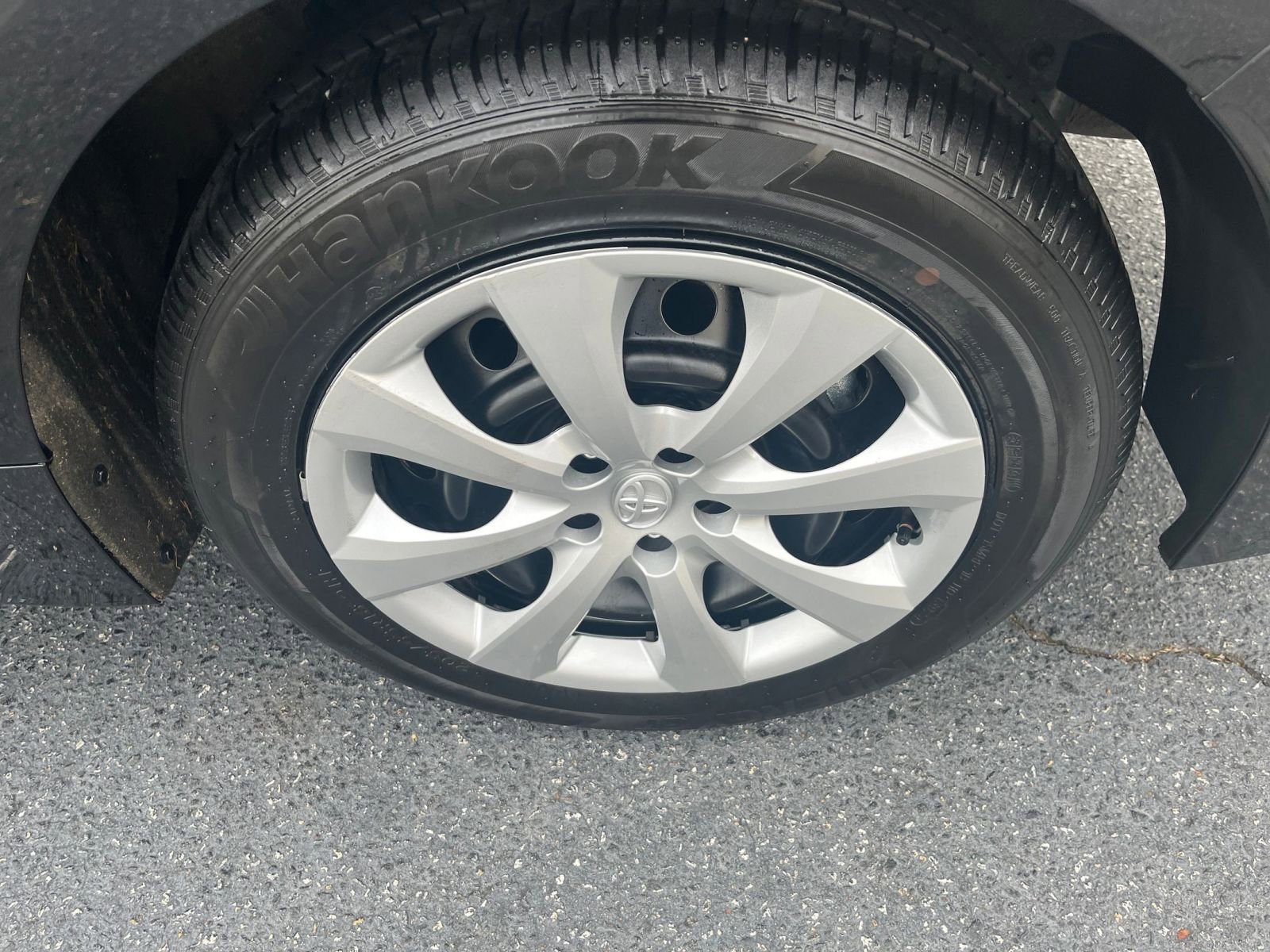 Thumbnail: 2025 Toyota Corolla - 23