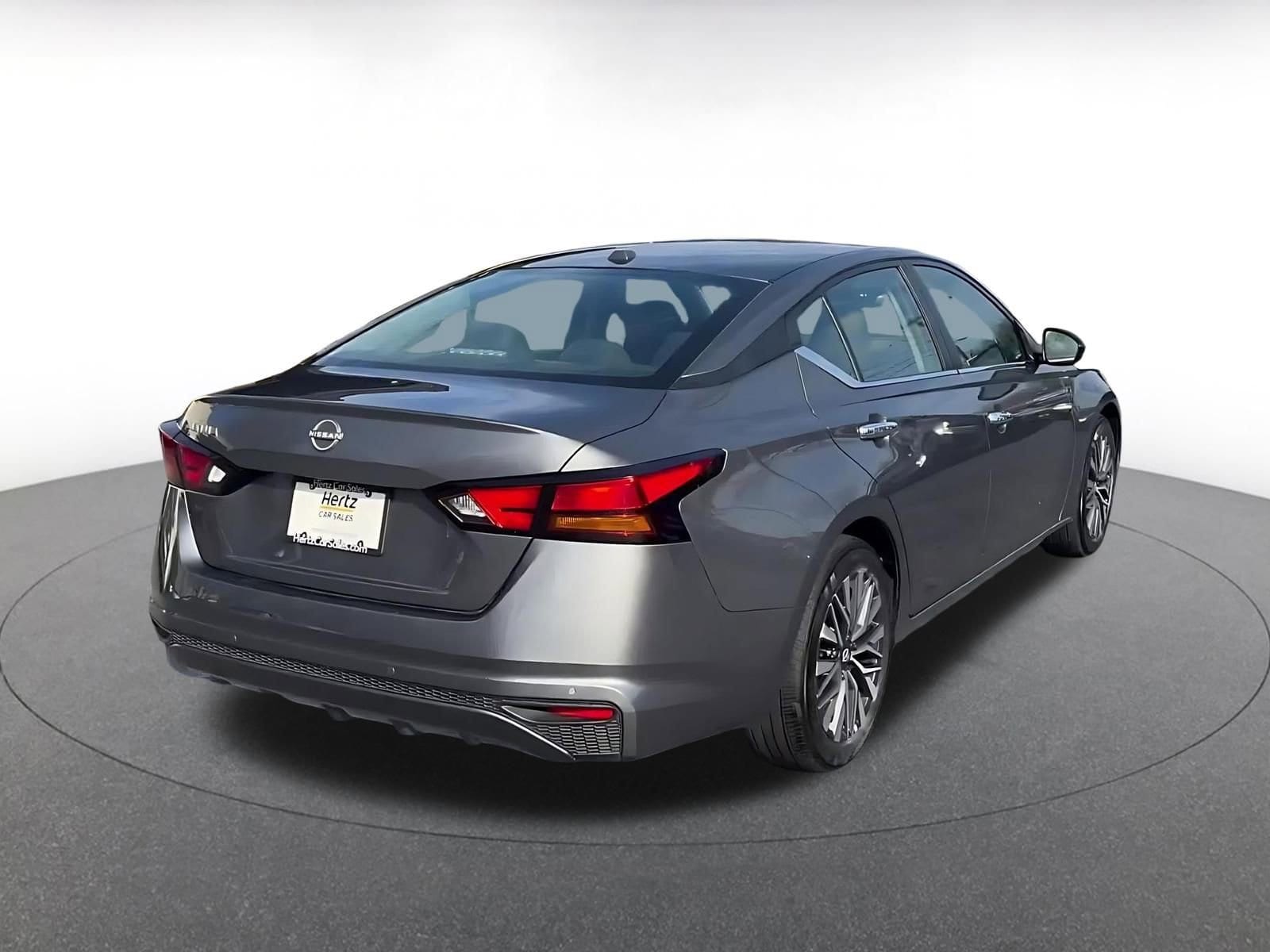 Thumbnail: 2025 Nissan Altima - 15