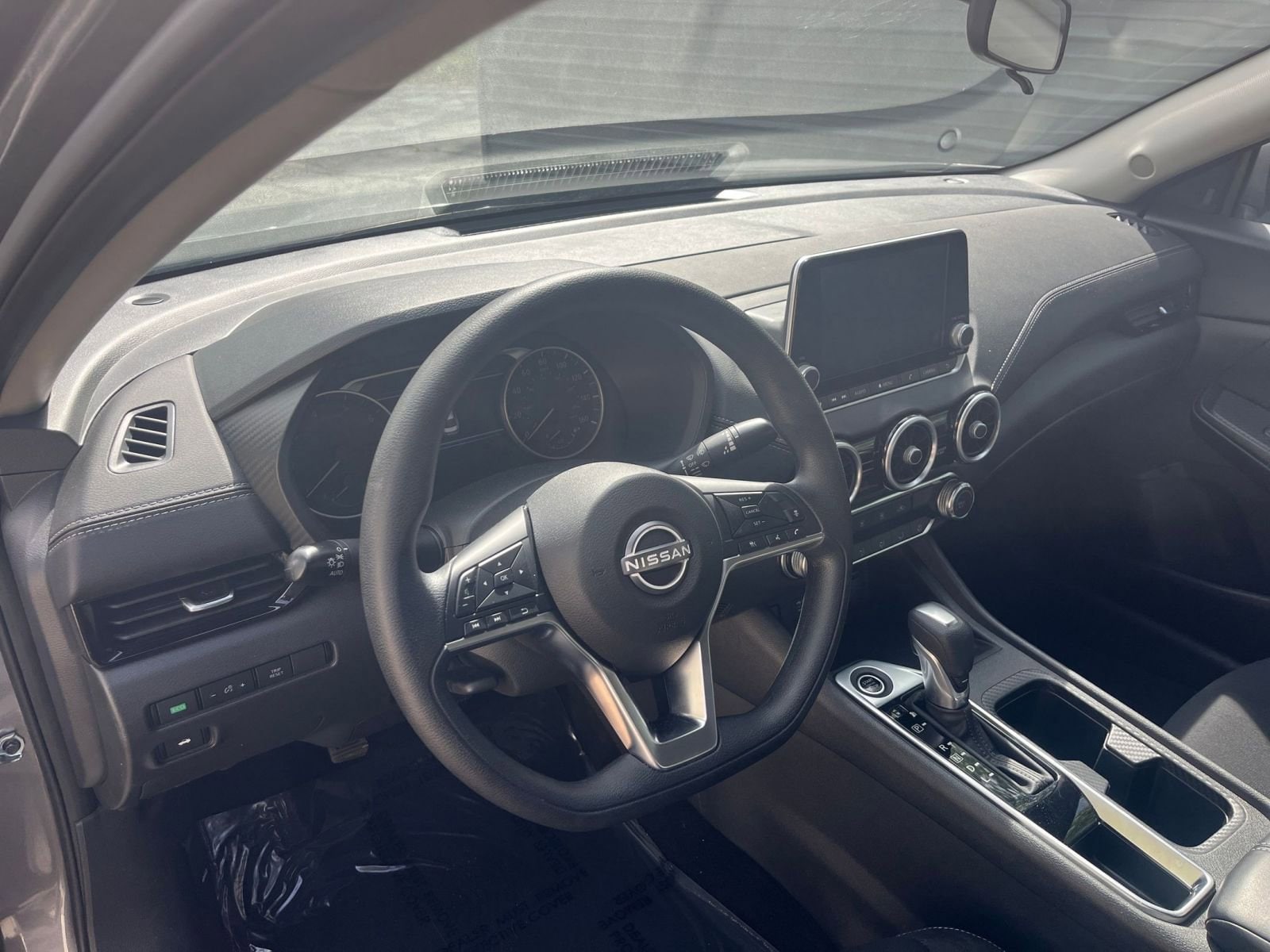 Thumbnail: 2025 Nissan Sentra - 28