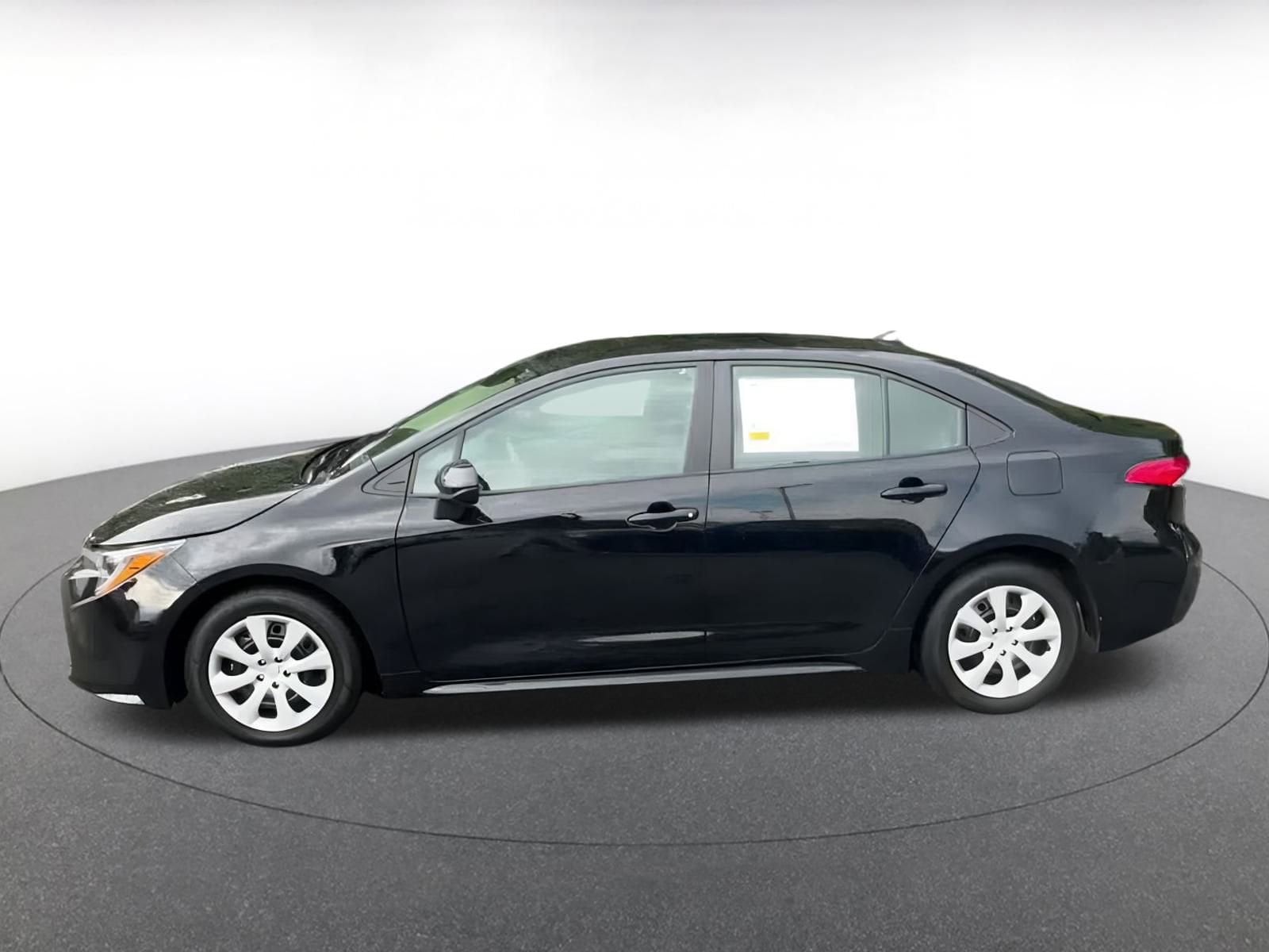 Thumbnail: 2024 Toyota Corolla - 8