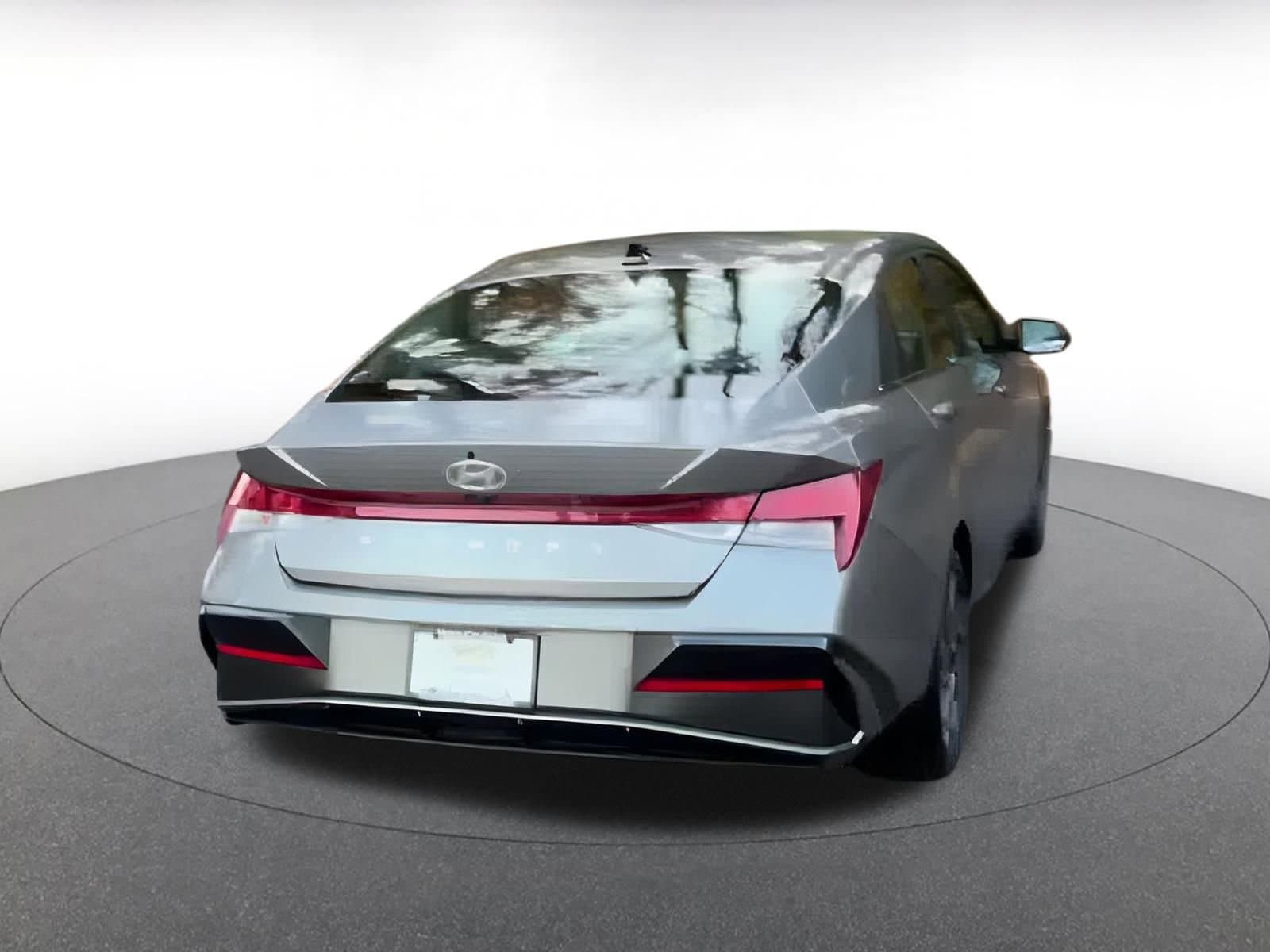 Thumbnail: 2025 Hyundai Elantra - 14