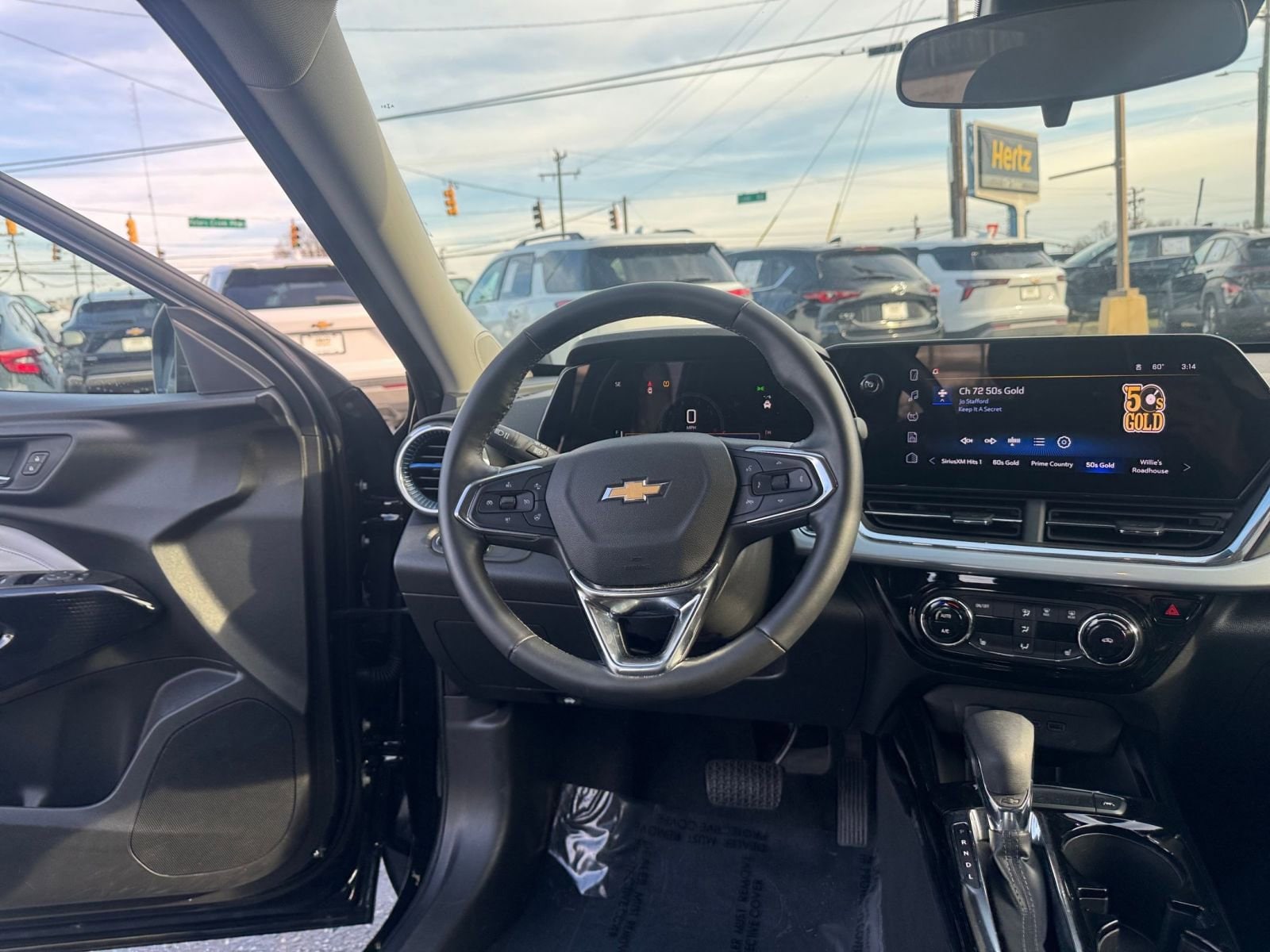 Thumbnail: 2025 Chevrolet Trax - 28