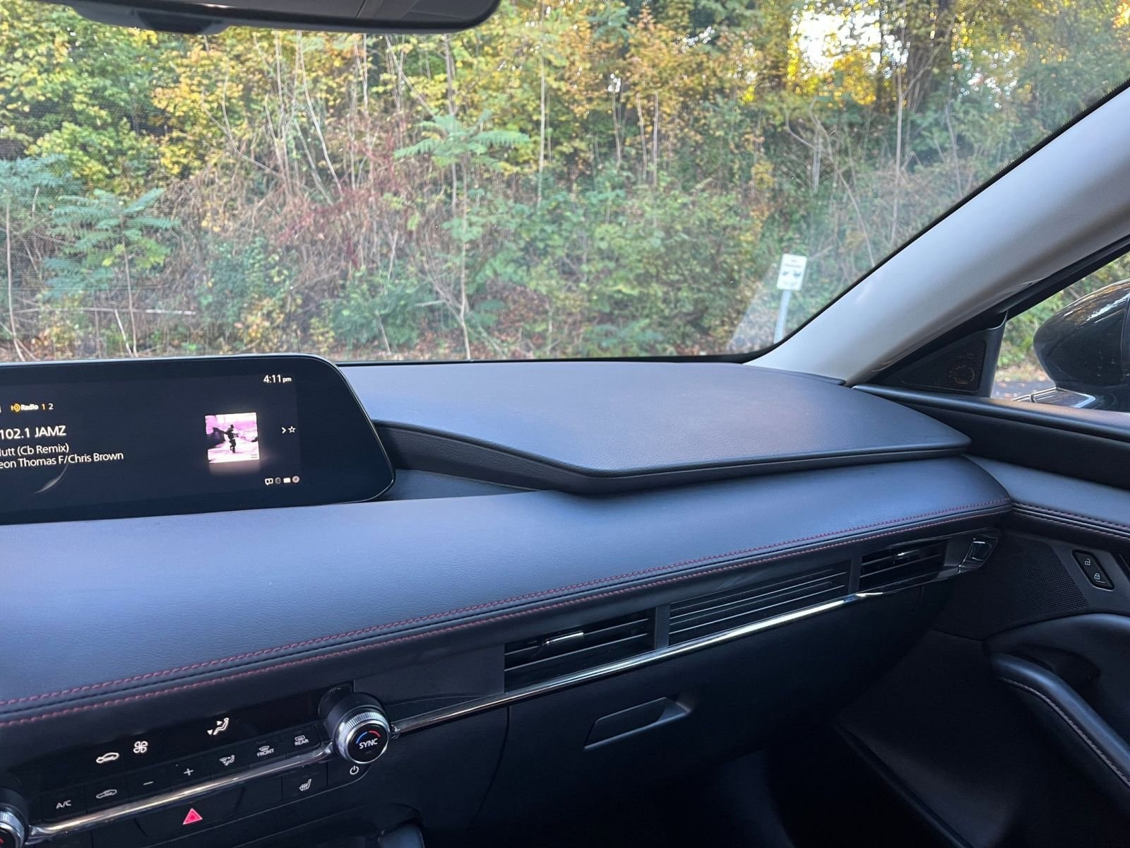 Thumbnail: 2025 Mazda Mazda3 - 30