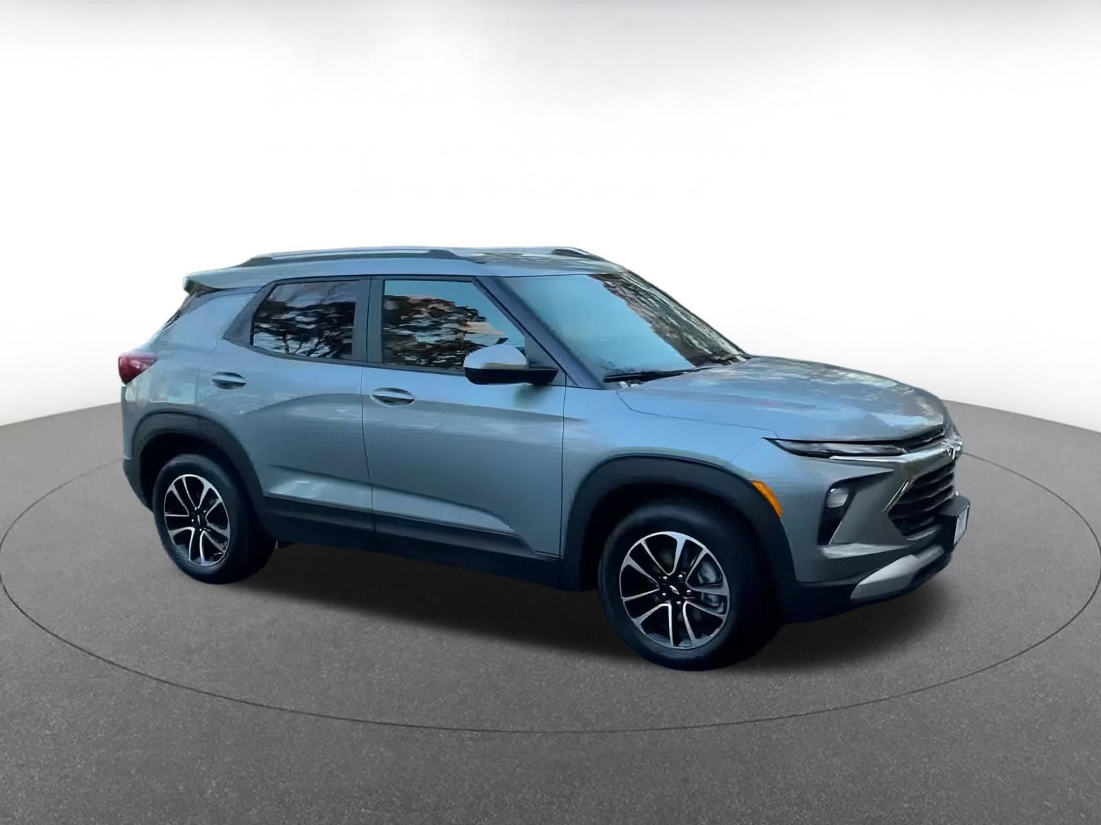 Thumbnail: 2025 Chevrolet TrailBlazer - 2