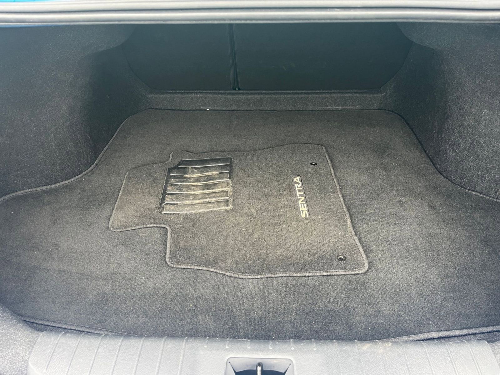 Thumbnail: 2025 Nissan Sentra - 24