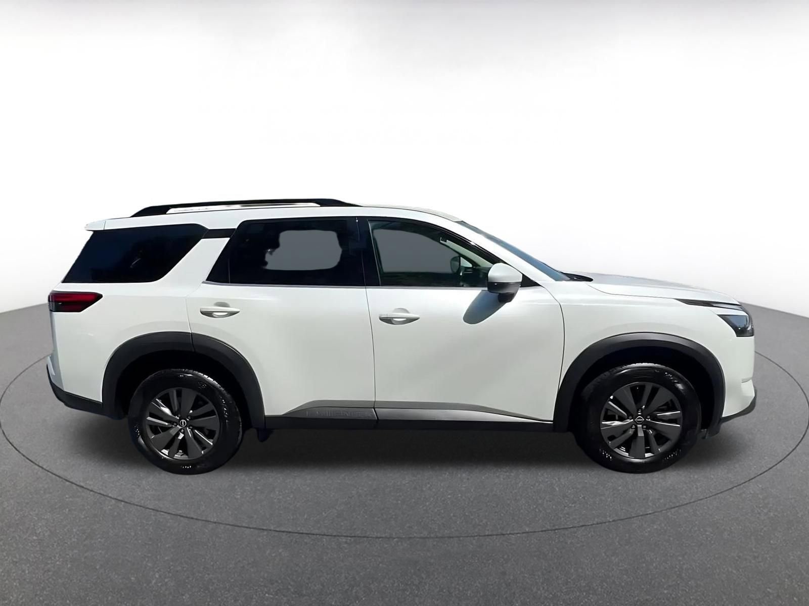 Thumbnail: 2025 Nissan Pathfinder - 16