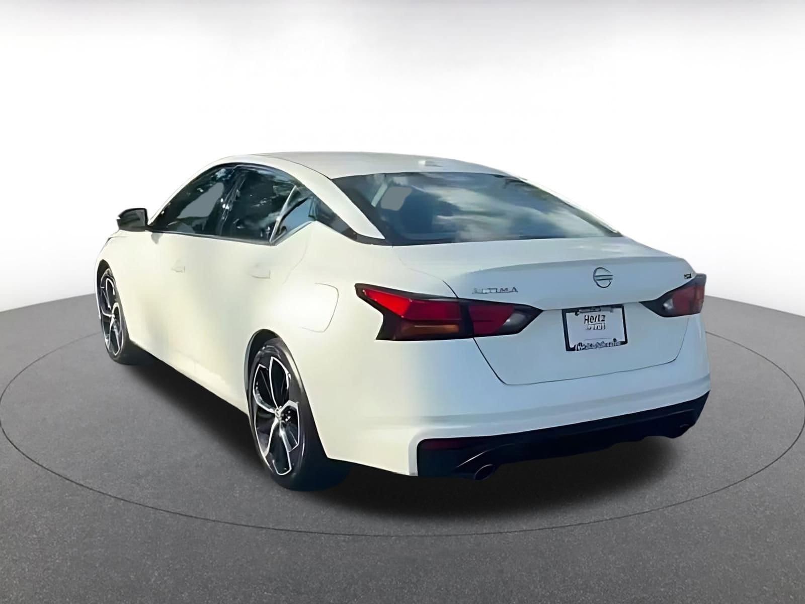 Thumbnail: 2025 Nissan Altima - 11