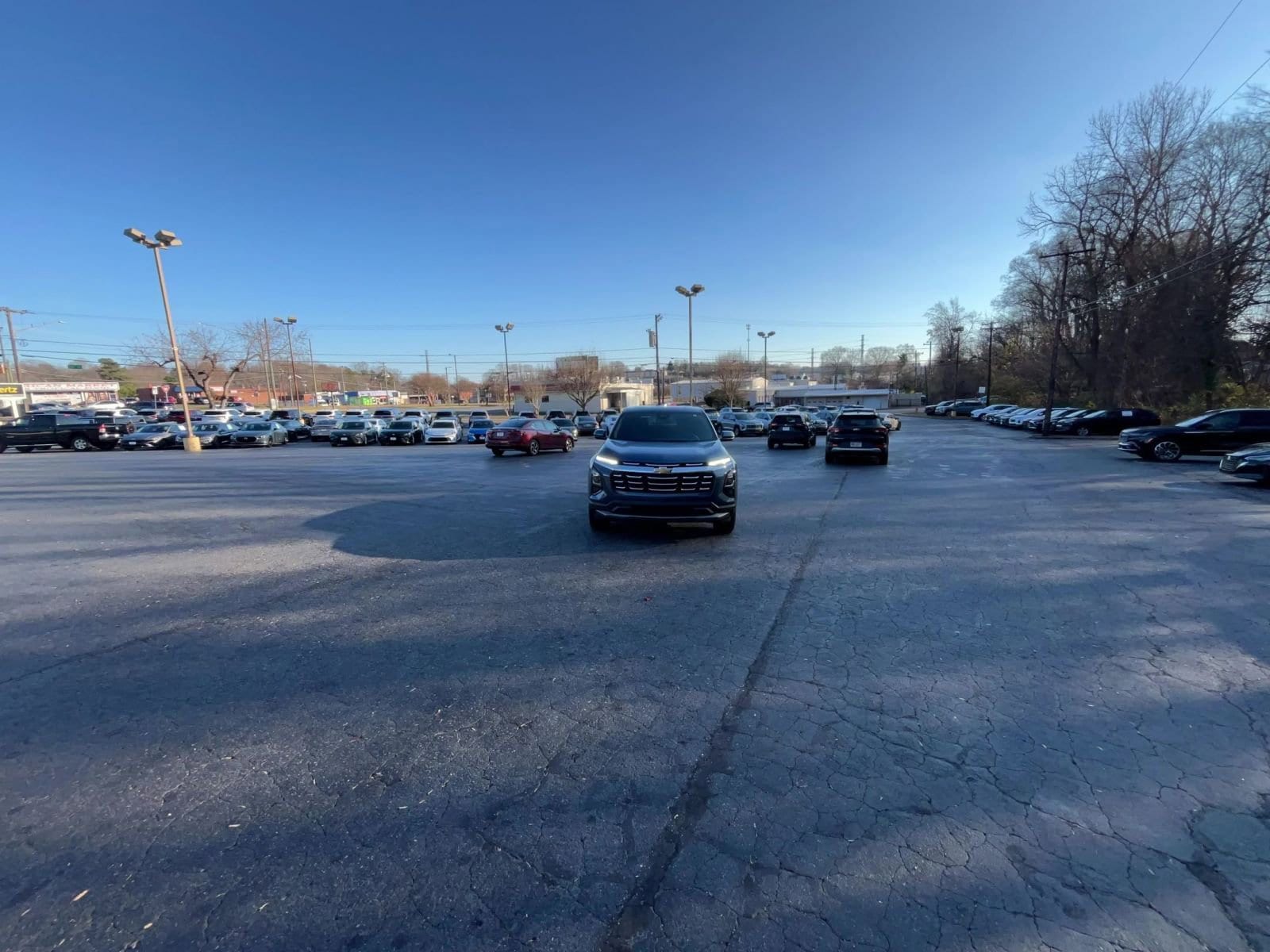 Thumbnail: 2025 Chevrolet Equinox - 16